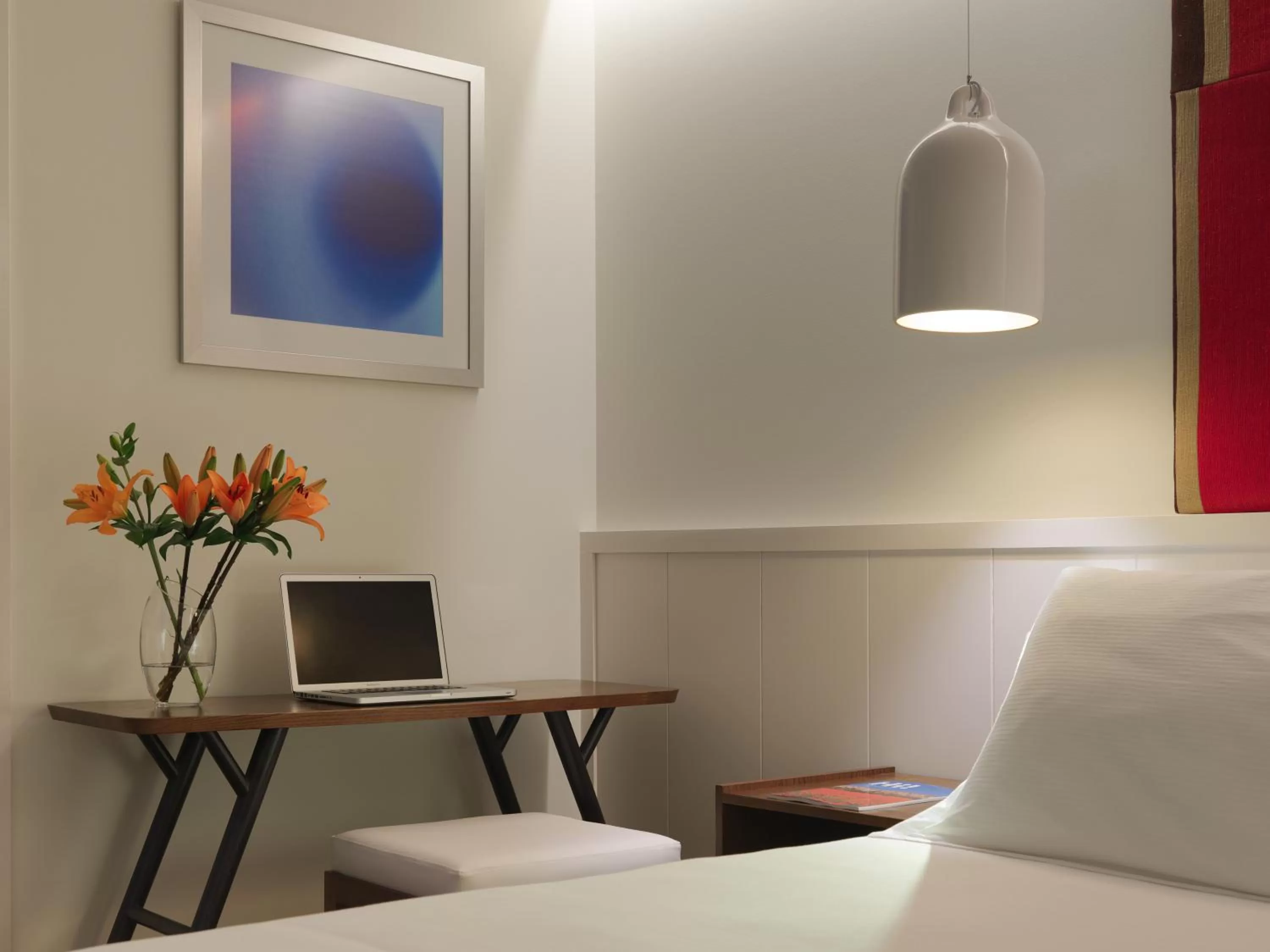 Seating area, Bed in H10 Ocean Dreams Hotel Boutique - Adults Only