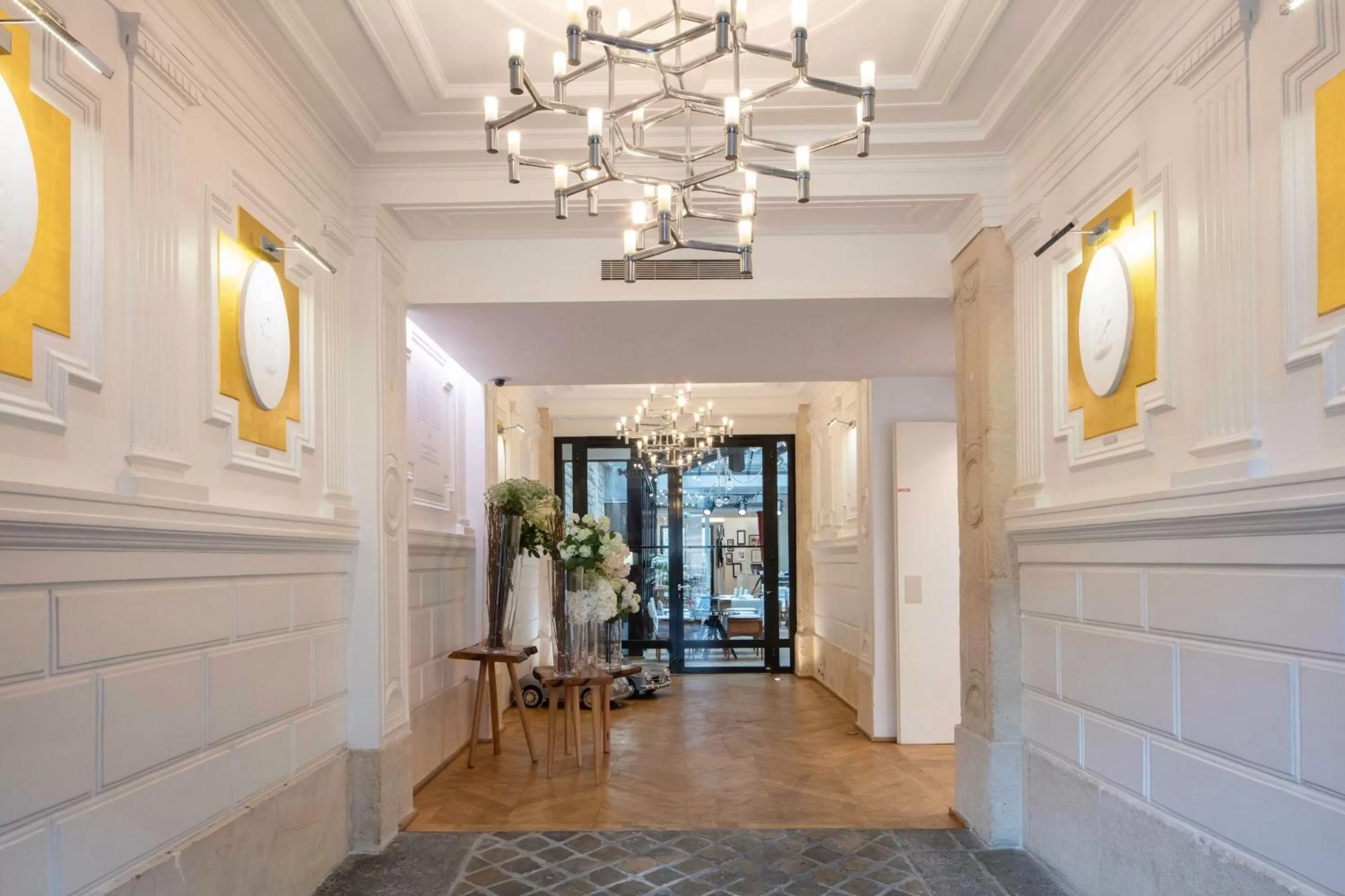 Lobby or reception in Le 123 Sébastopol - Astotel