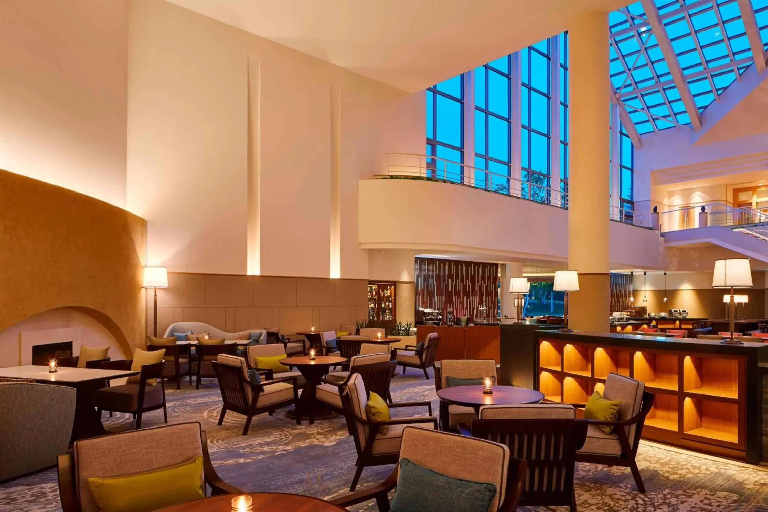 Lounge or bar, Restaurant/Places to Eat in The Westin Rusutsu Resort