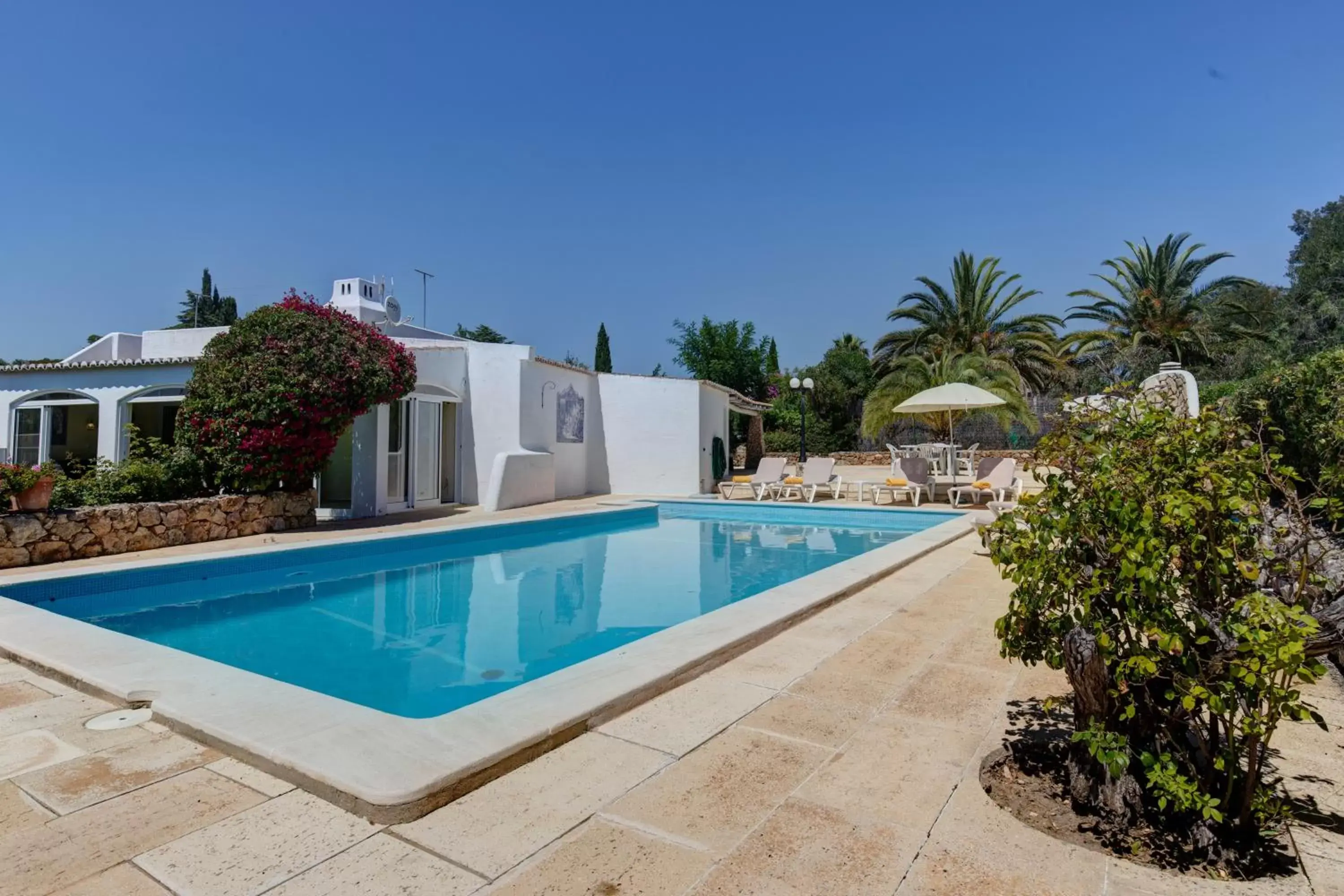 Swimming Pool in Quinta Do Paraiso - AL