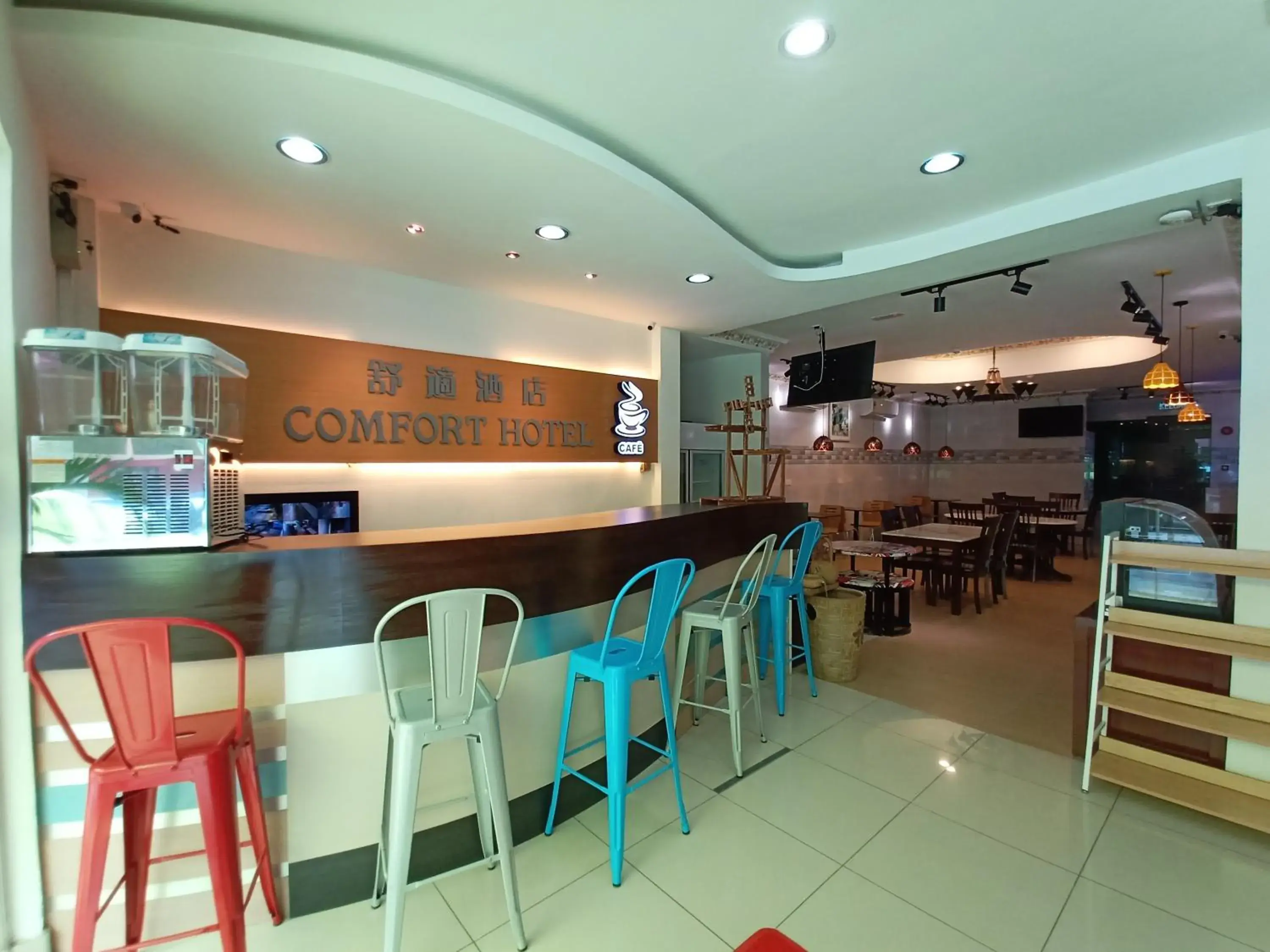 Restaurant/places to eat, Lounge/Bar in OYO 750 Comfort Hotel