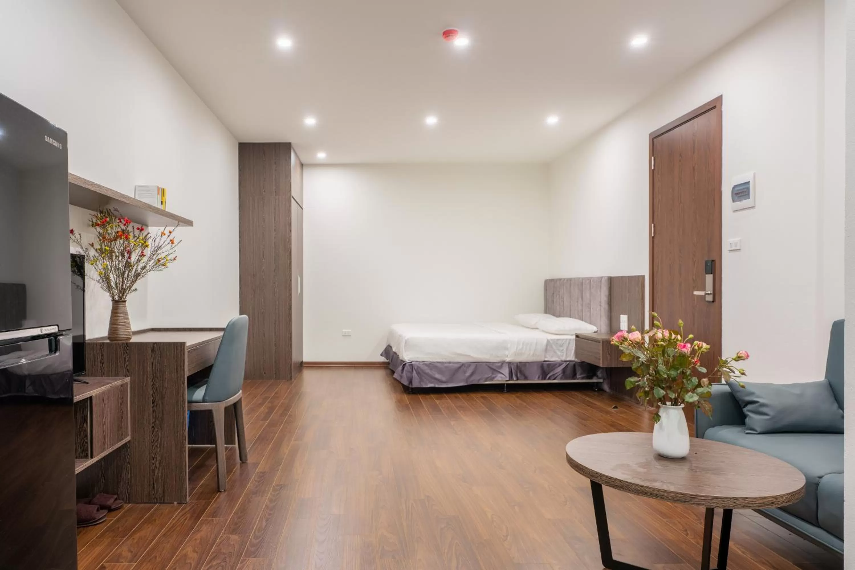 Bed in Granda Lake View Hotel & Apartment