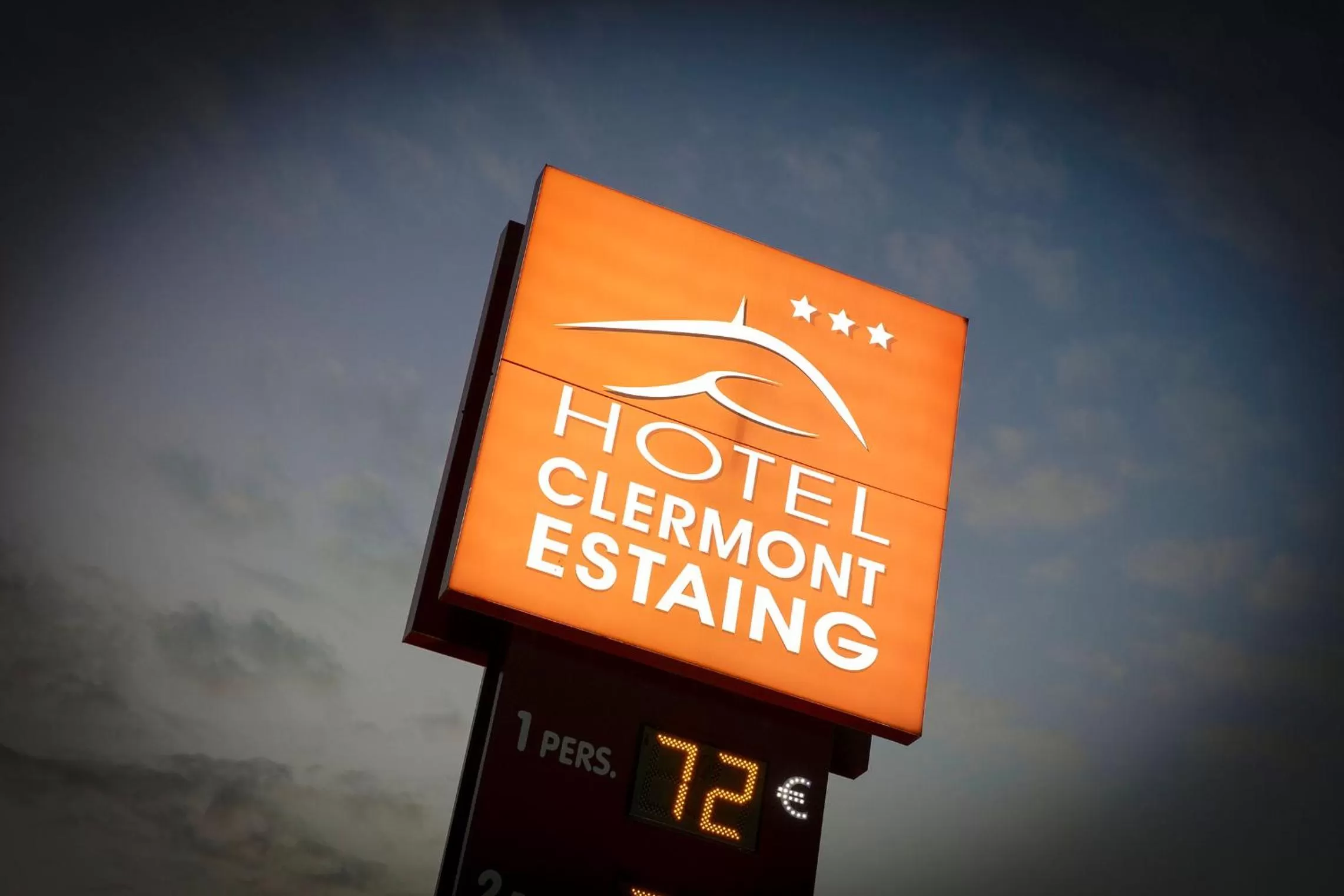 Property logo or sign in Hotel Clermont Estaing