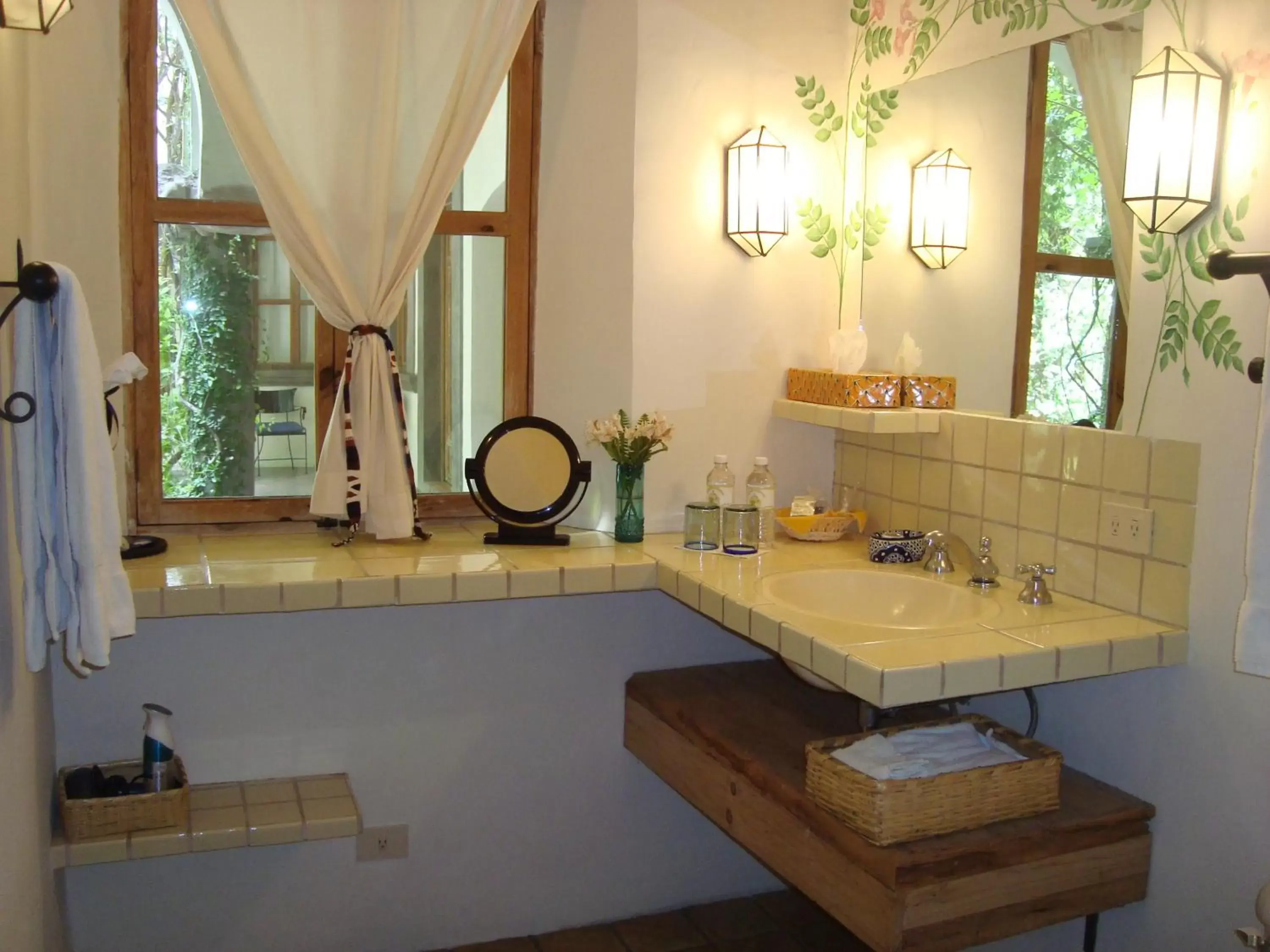 Bathroom in Casa Mision de San Miguel