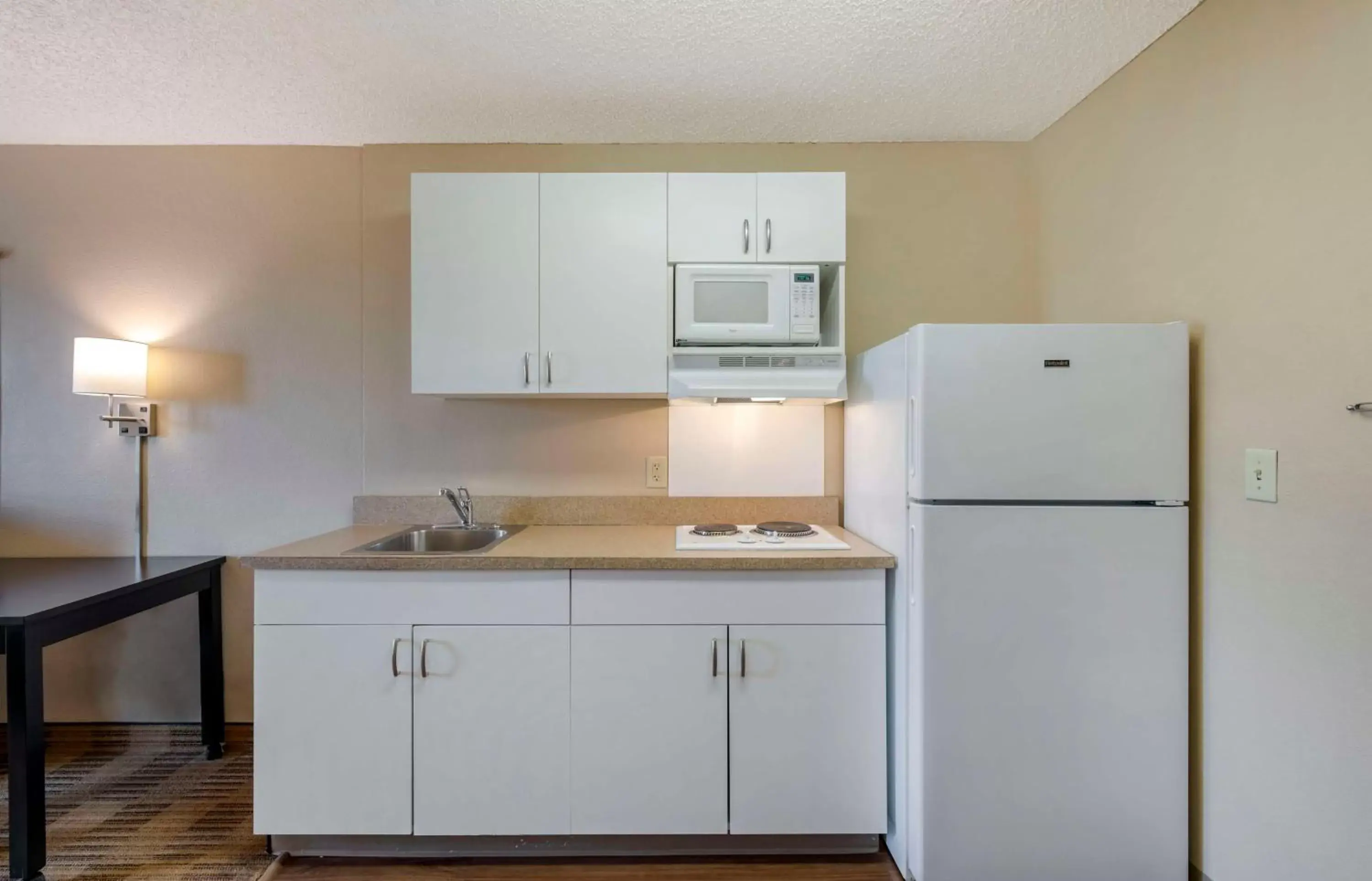 Bedroom, Kitchen/Kitchenette in Extended Stay America Suites - Orange County - Katella Ave