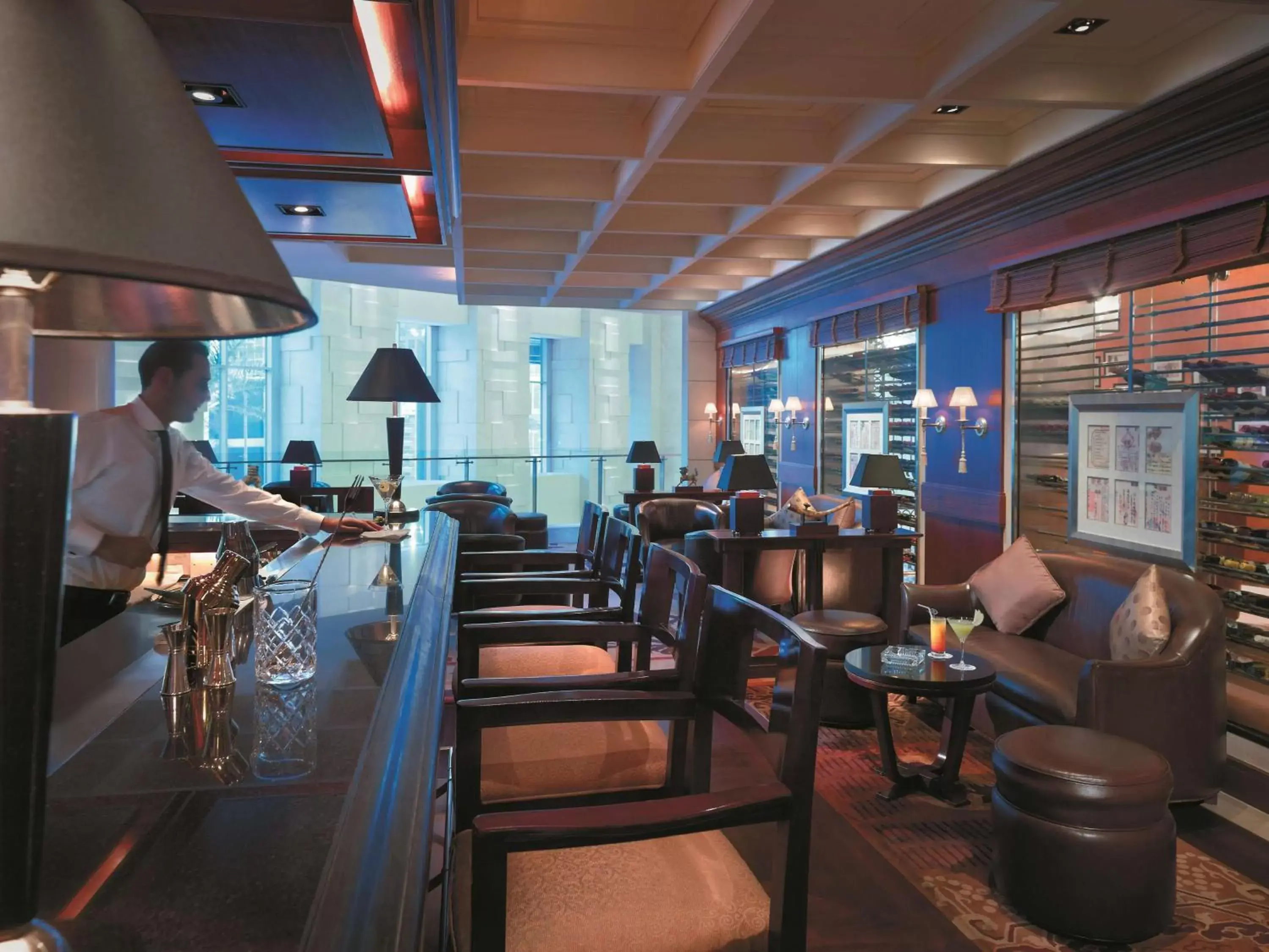 Lounge or bar, Restaurant/Places to Eat in Shangri-La Dubai