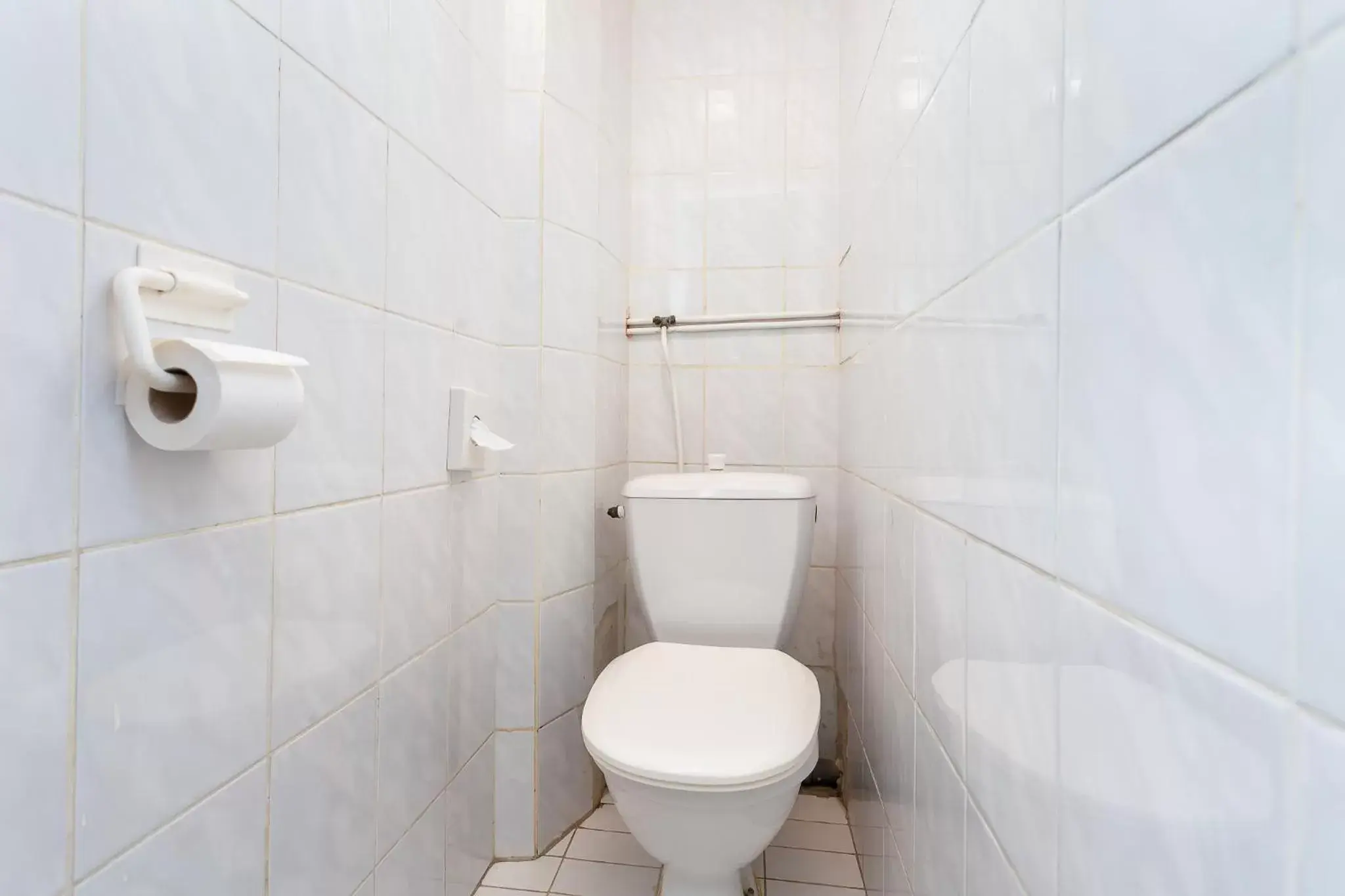 Toilet, Bathroom in Hotel Dzingel