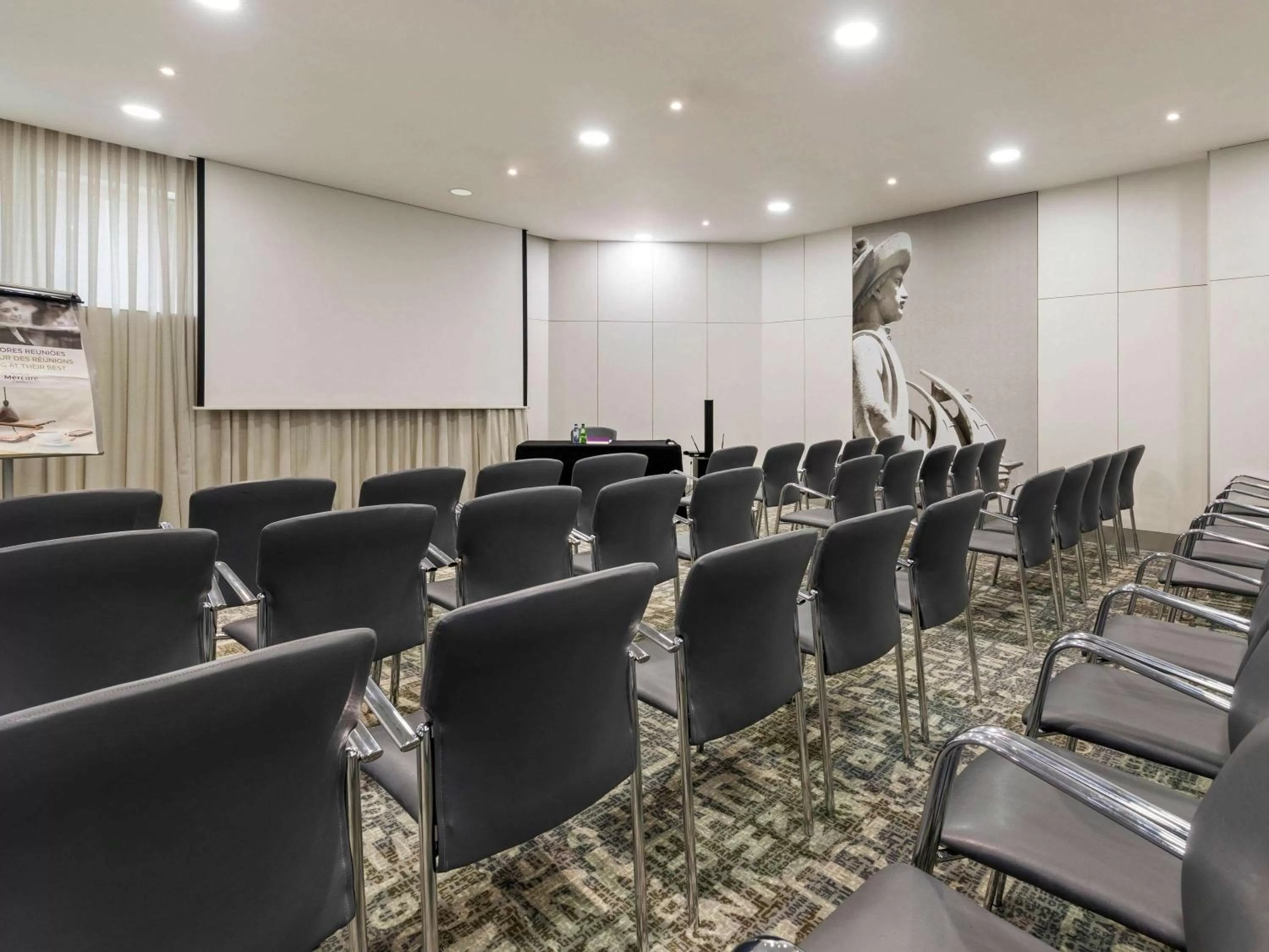 On site in Hotel Mercure Lisboa