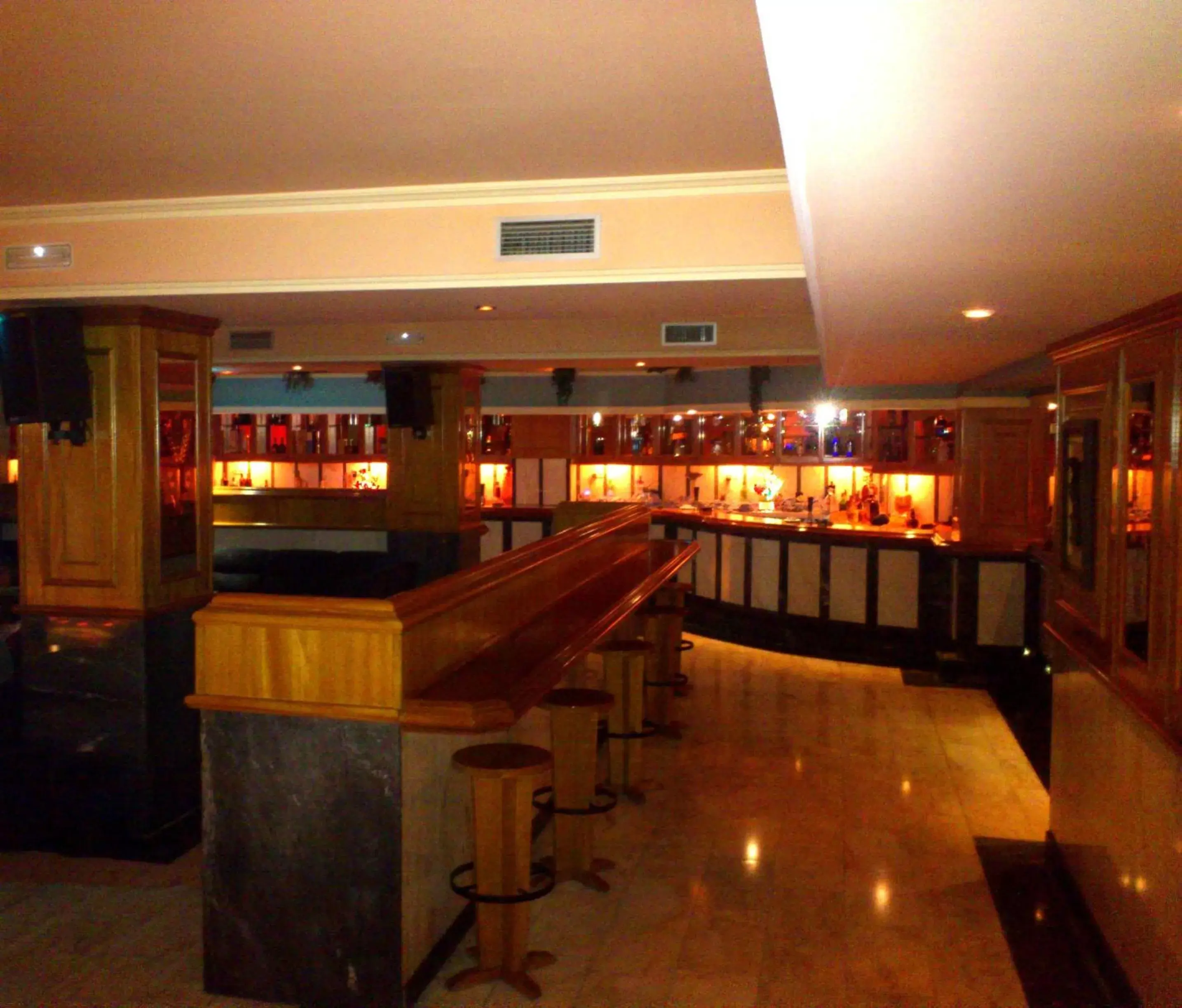 Nightclub / DJ, Lounge/Bar in Hotel Scala