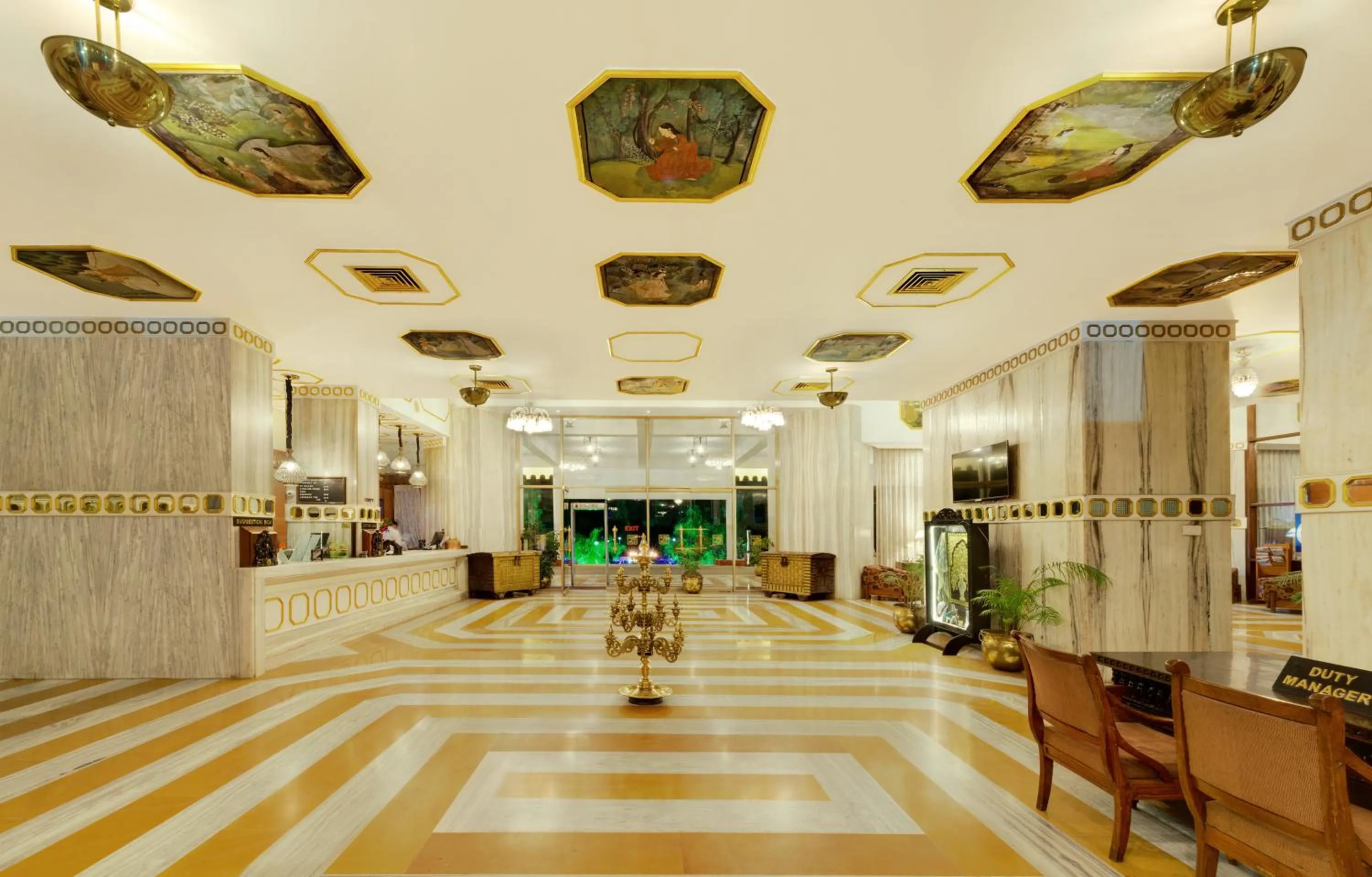 Lobby or reception in Ambassador Ajanta Hotel, Aurangabad