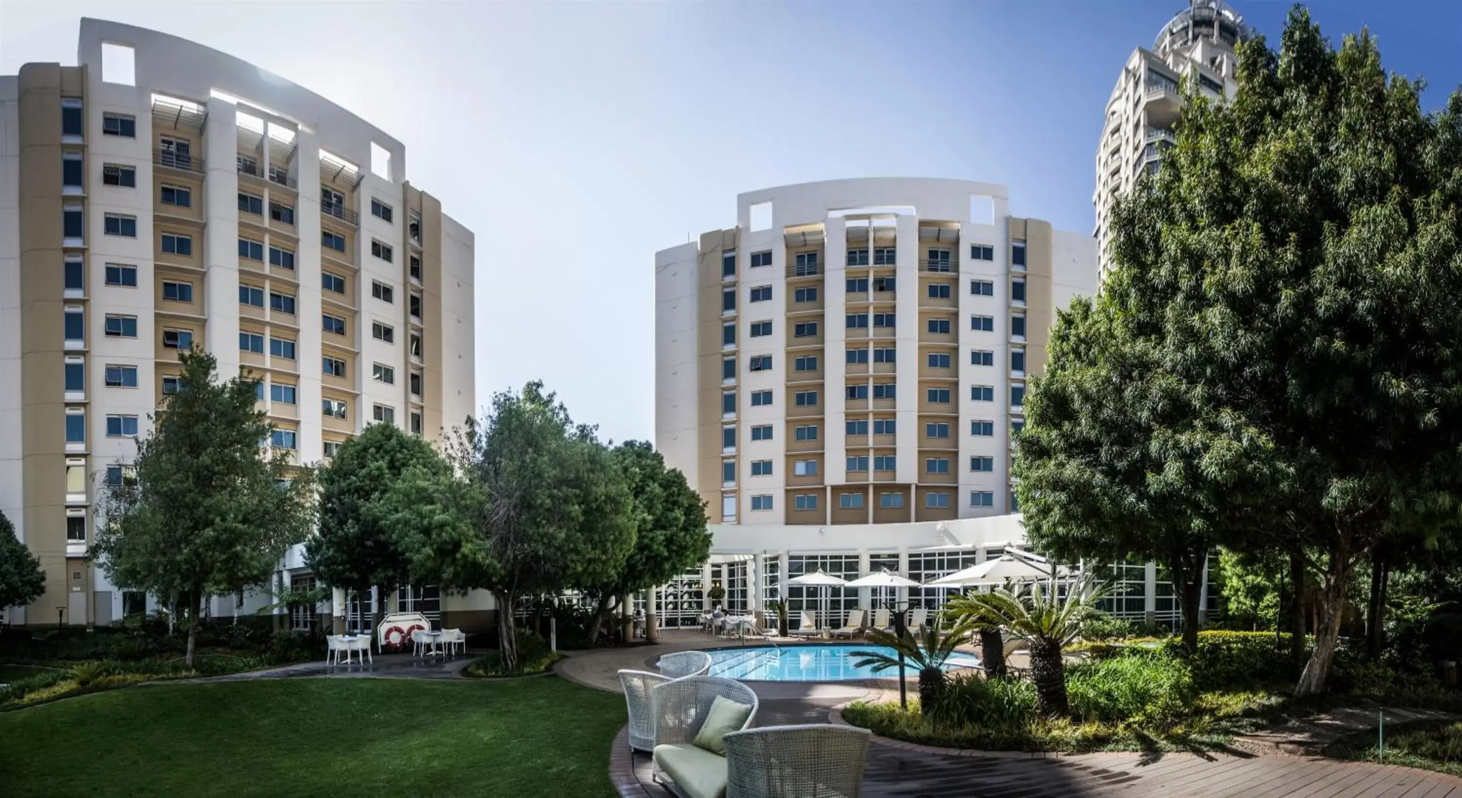 Swimming Pool in Garden Court Sandton City