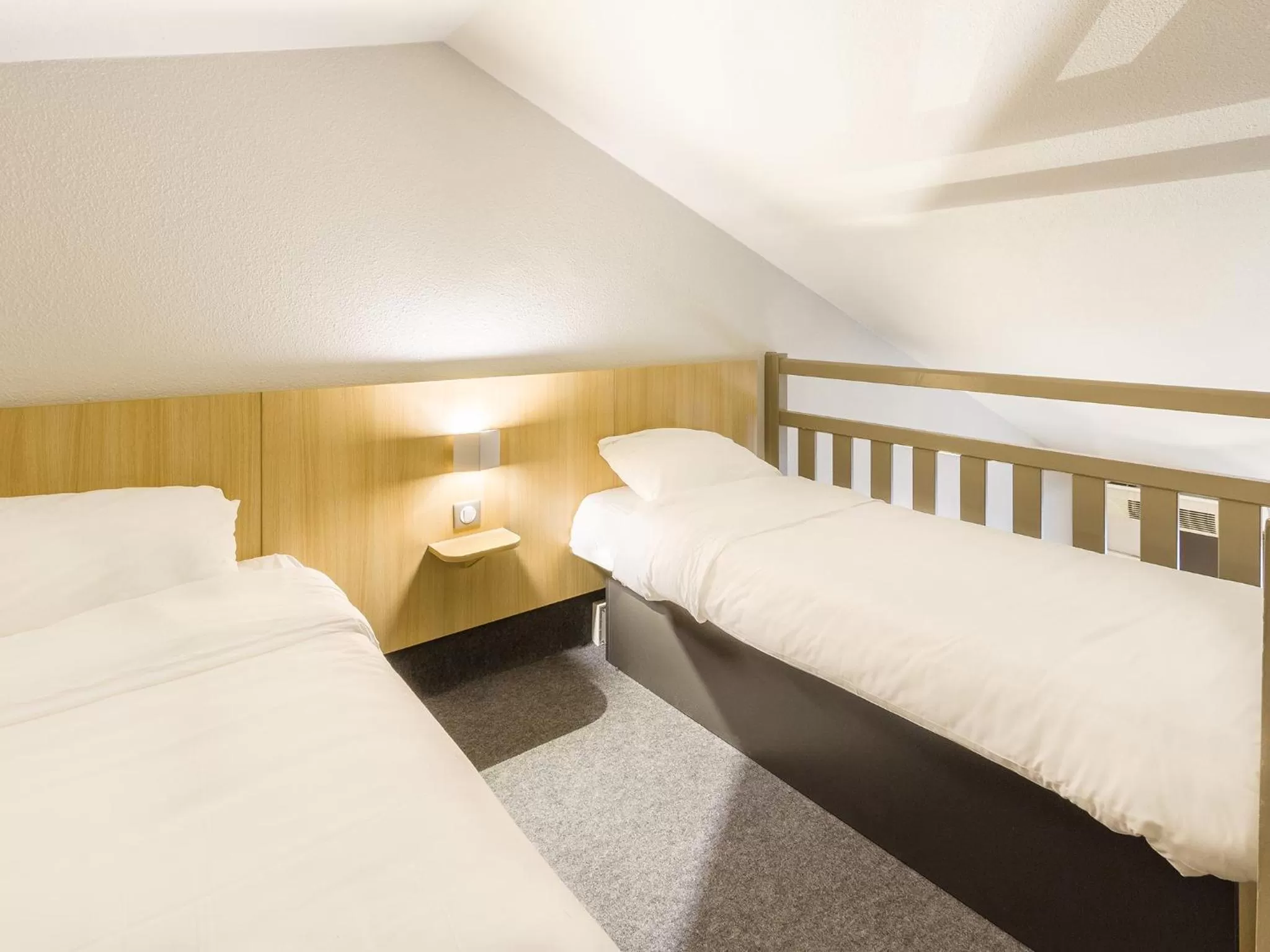 Bed in B&B HOTEL Tours Nord 1 Val de Loire