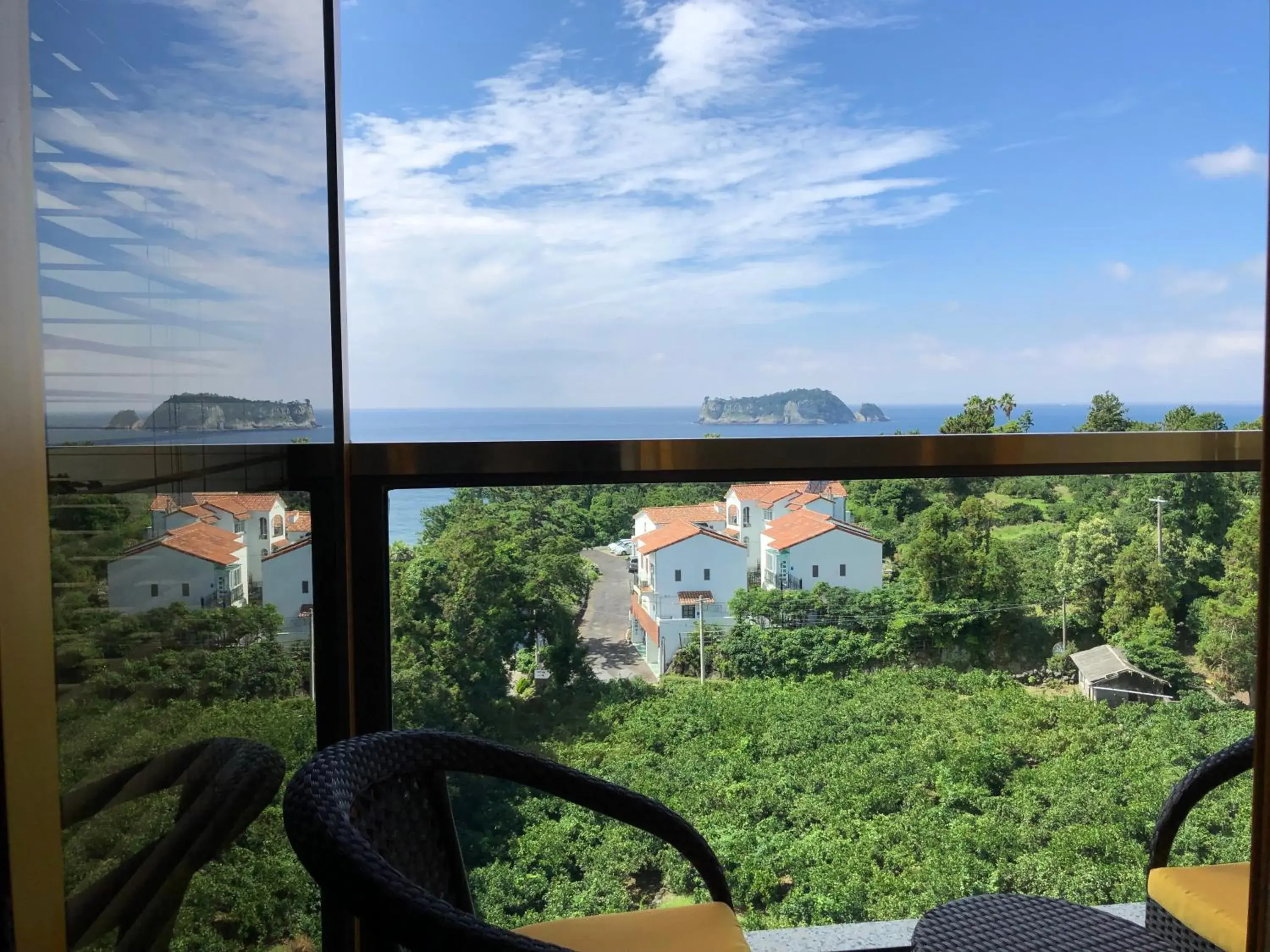 Balcony/Terrace in GoldOne Hotel & Suites