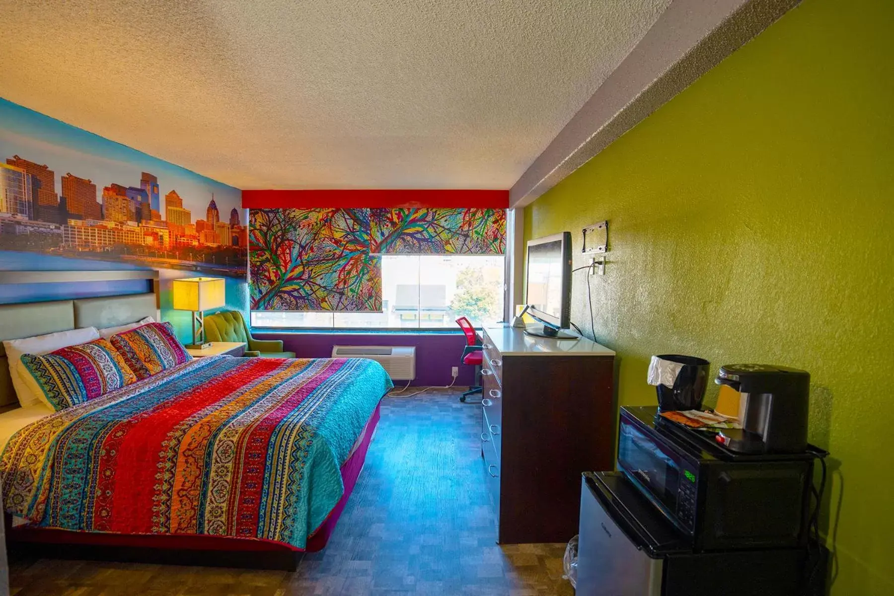 Bedroom in Philly Inn & Suites