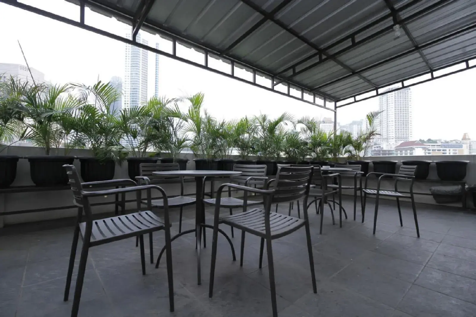 Asian breakfast in RedDoorz Plus near Plaza Indonesia Asian breakfast in RedDoorz Plus near Plaza Indonesia