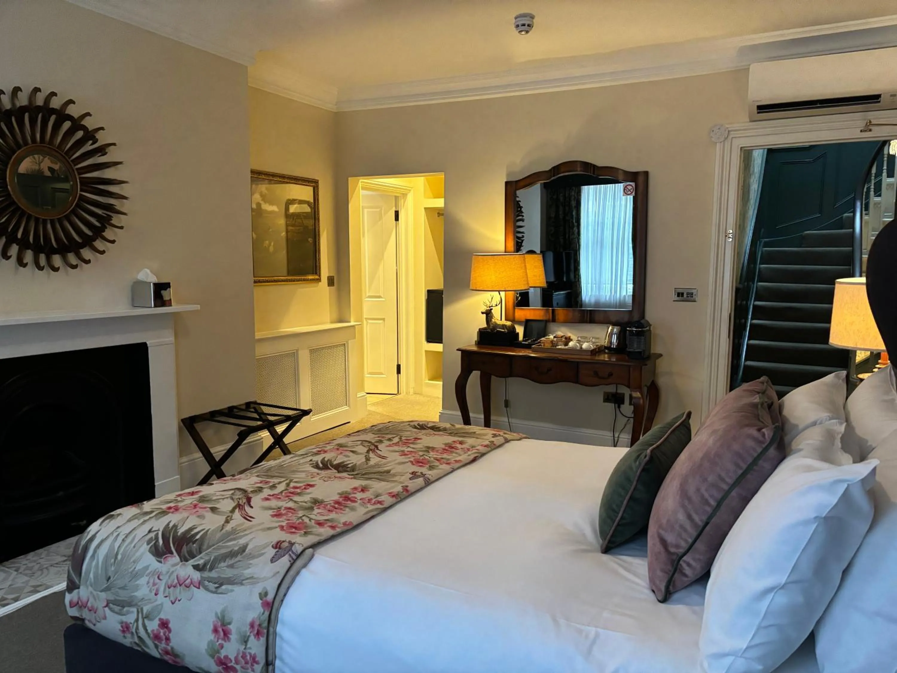 Bedroom, Bed in The Clerk & Well Pub and Rooms