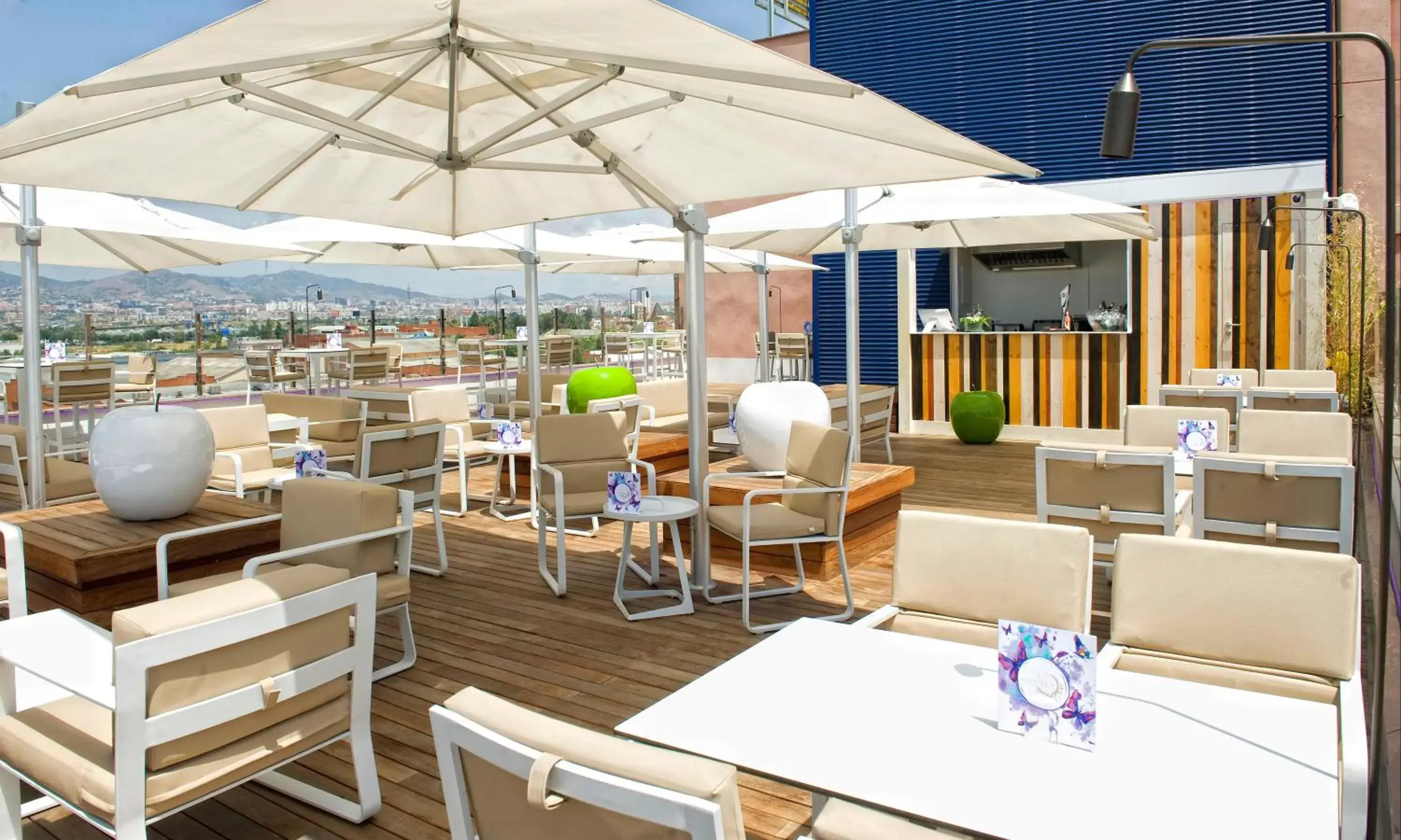 Lounge or bar, Restaurant/Places to Eat in Salles Ciutat del Prat Barcelona Airport
