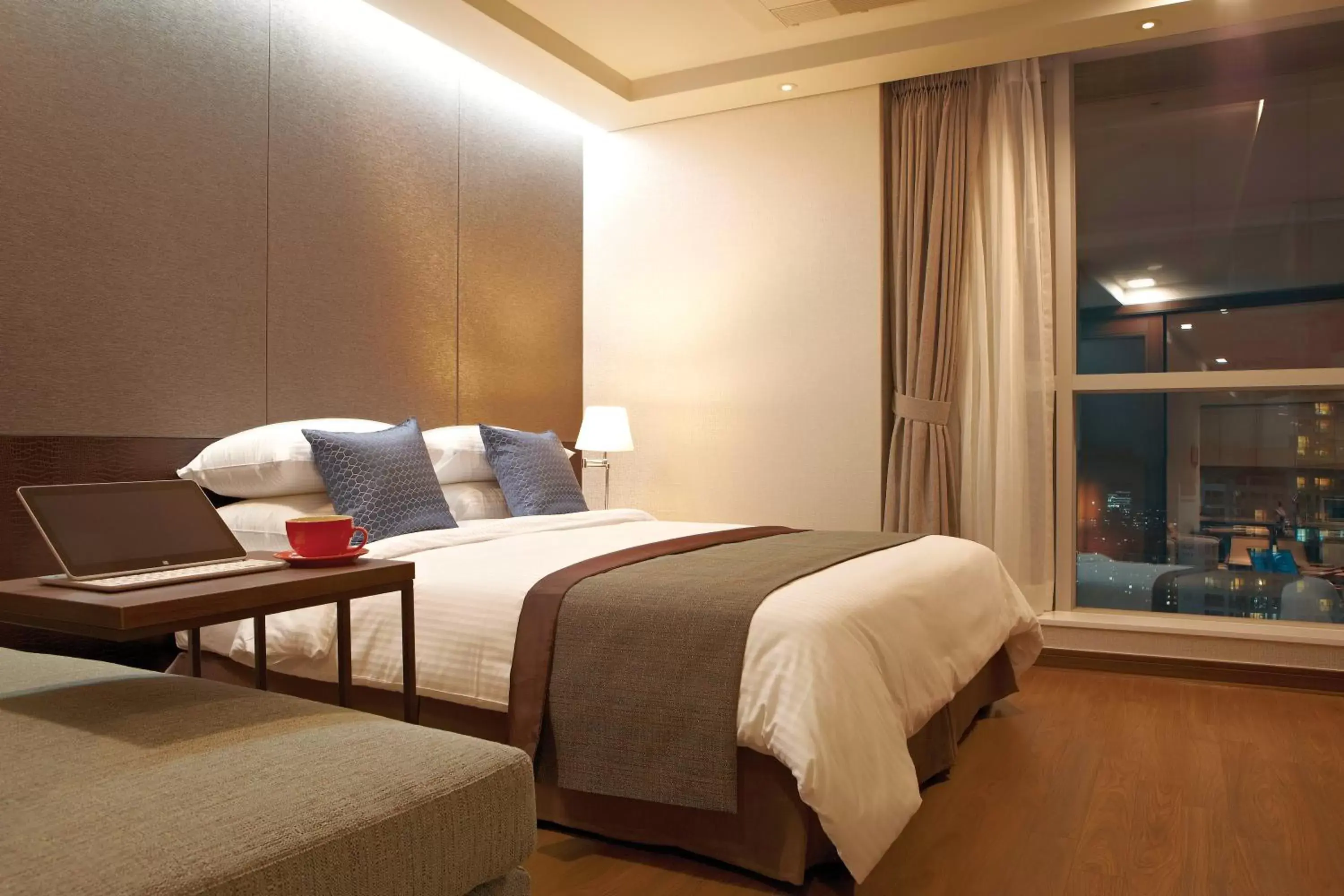 Deluxe Corner Double Room in Ocloud Hotel Gangnam