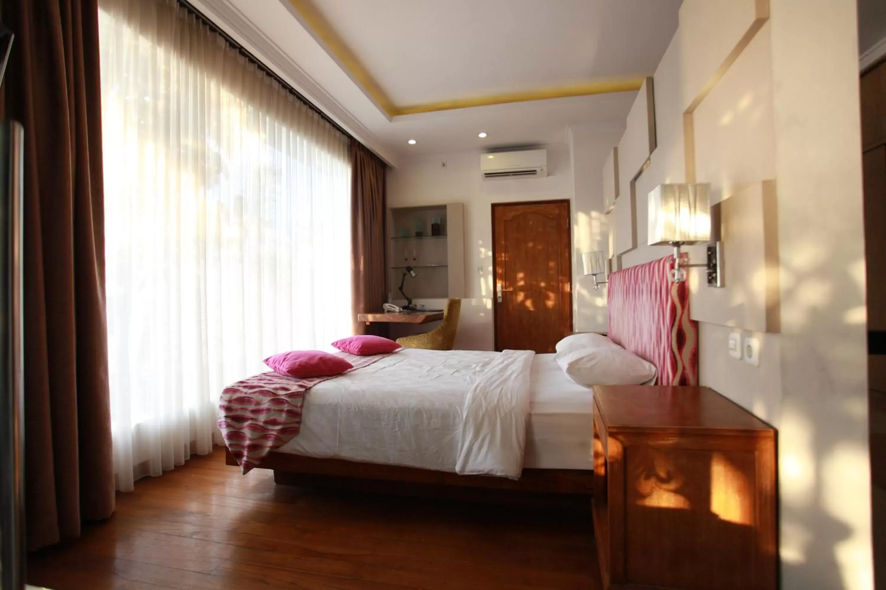 Bathroom, Bed in Ocean View Residence