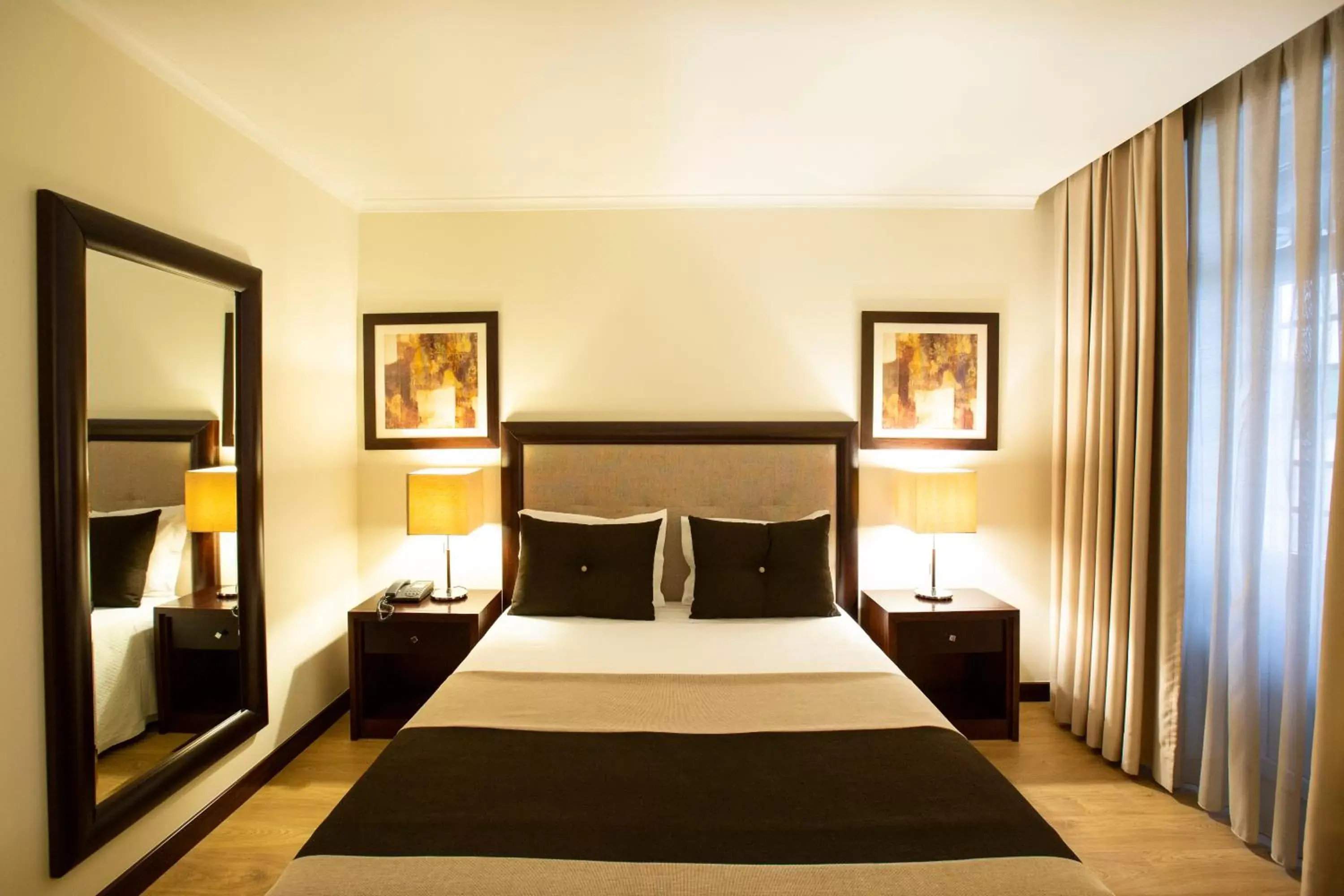 Bedroom, Bed in Veneza Hotel
