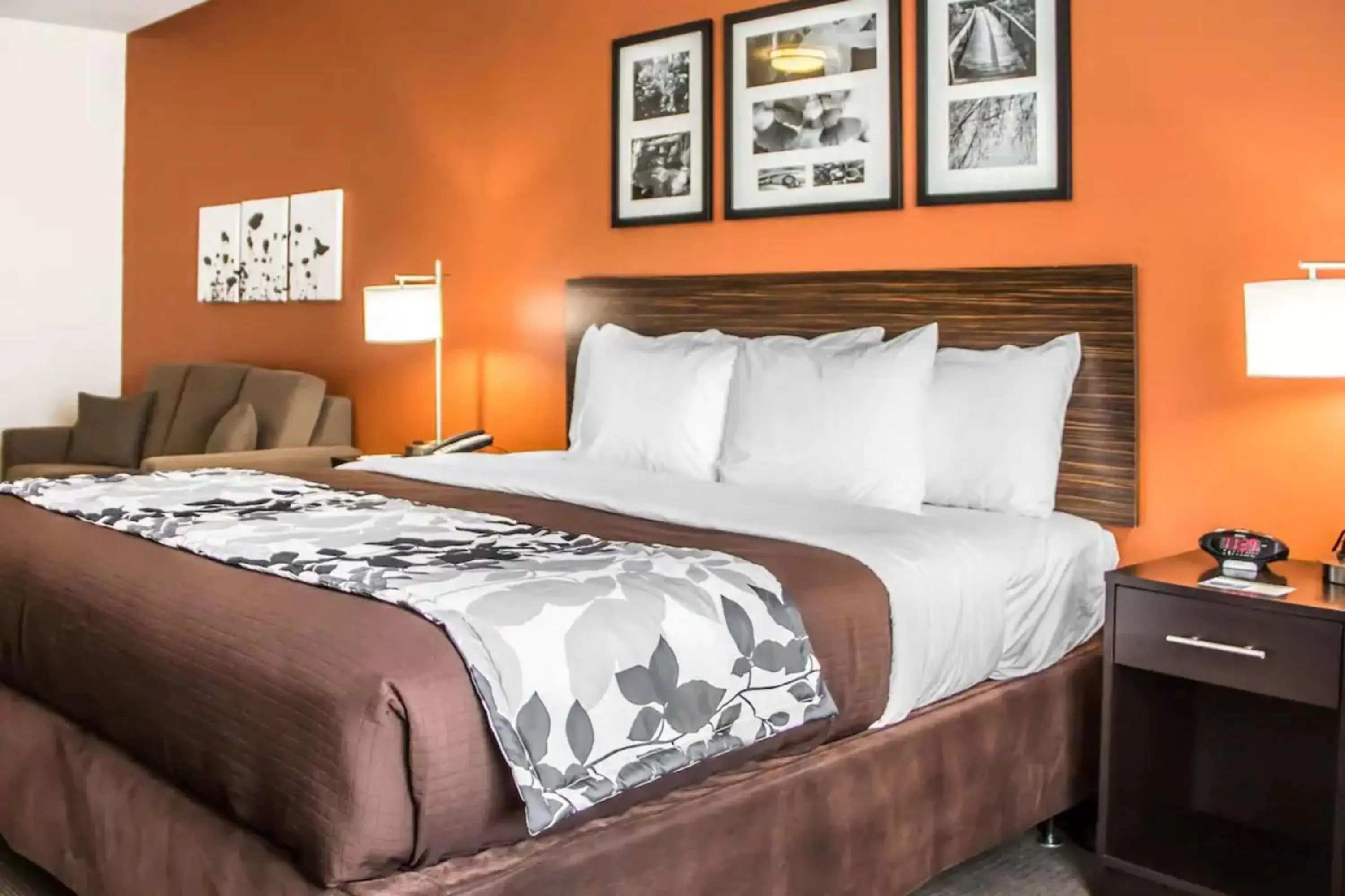 Bed in Sleep Inn & Suites Blackwell I-35