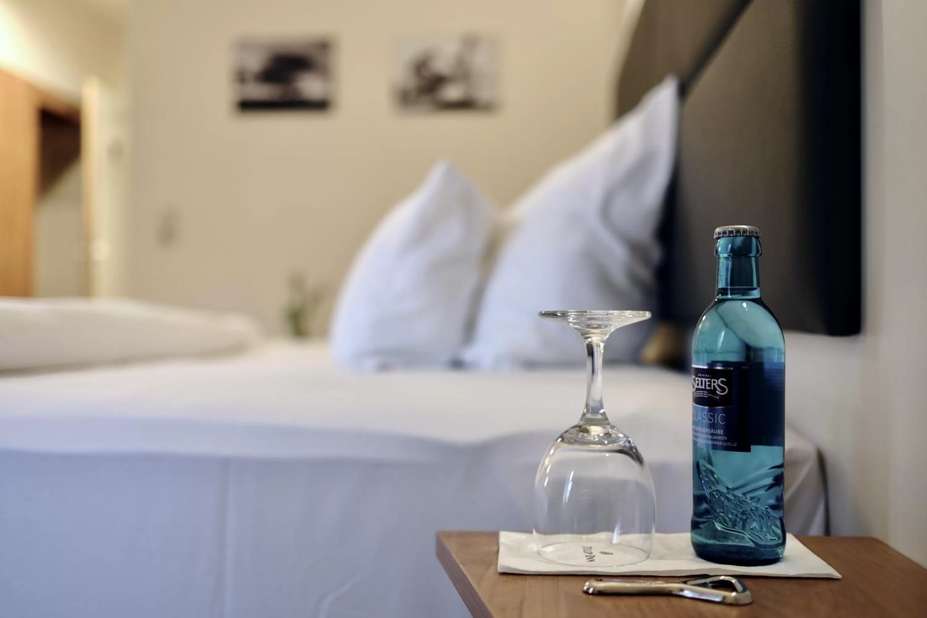 Photo of the whole room, Bed in Tulip Inn Frankfurt Airport