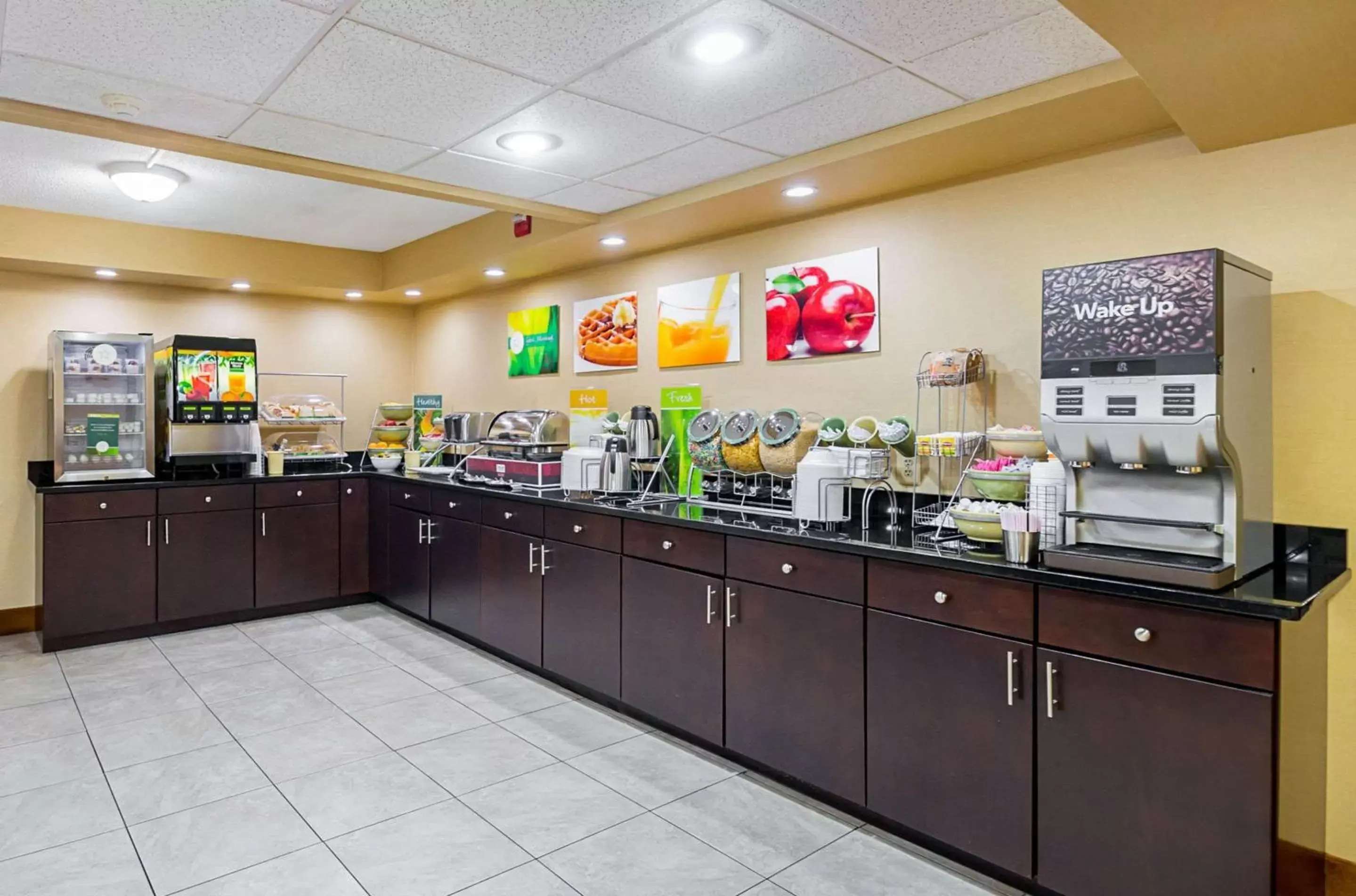 Restaurant/places to eat in Quality Inn & Suites Restaurant/places to eat in Quality Inn & Suites