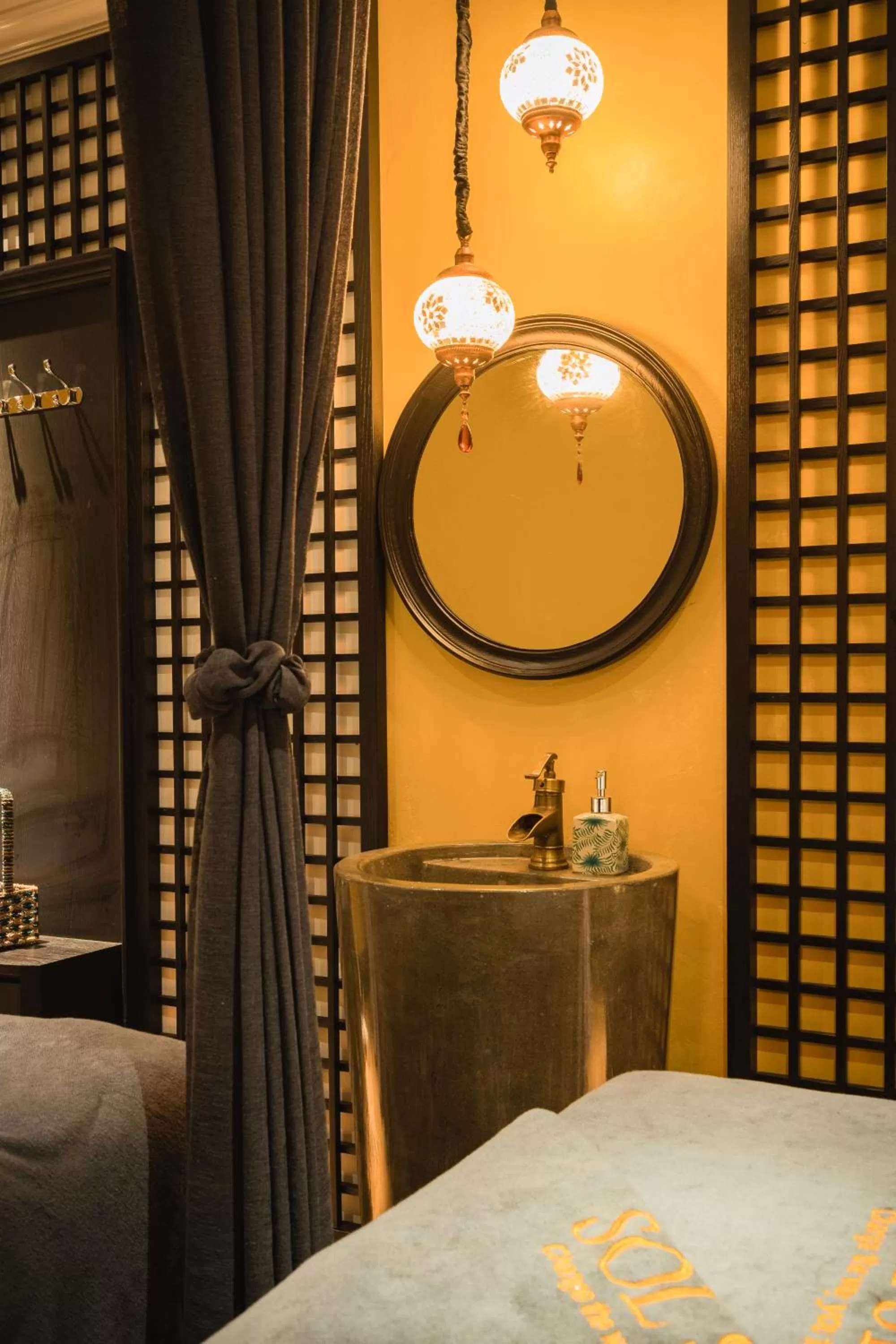 Massage, Bed in Solaria Hanoi Hotel