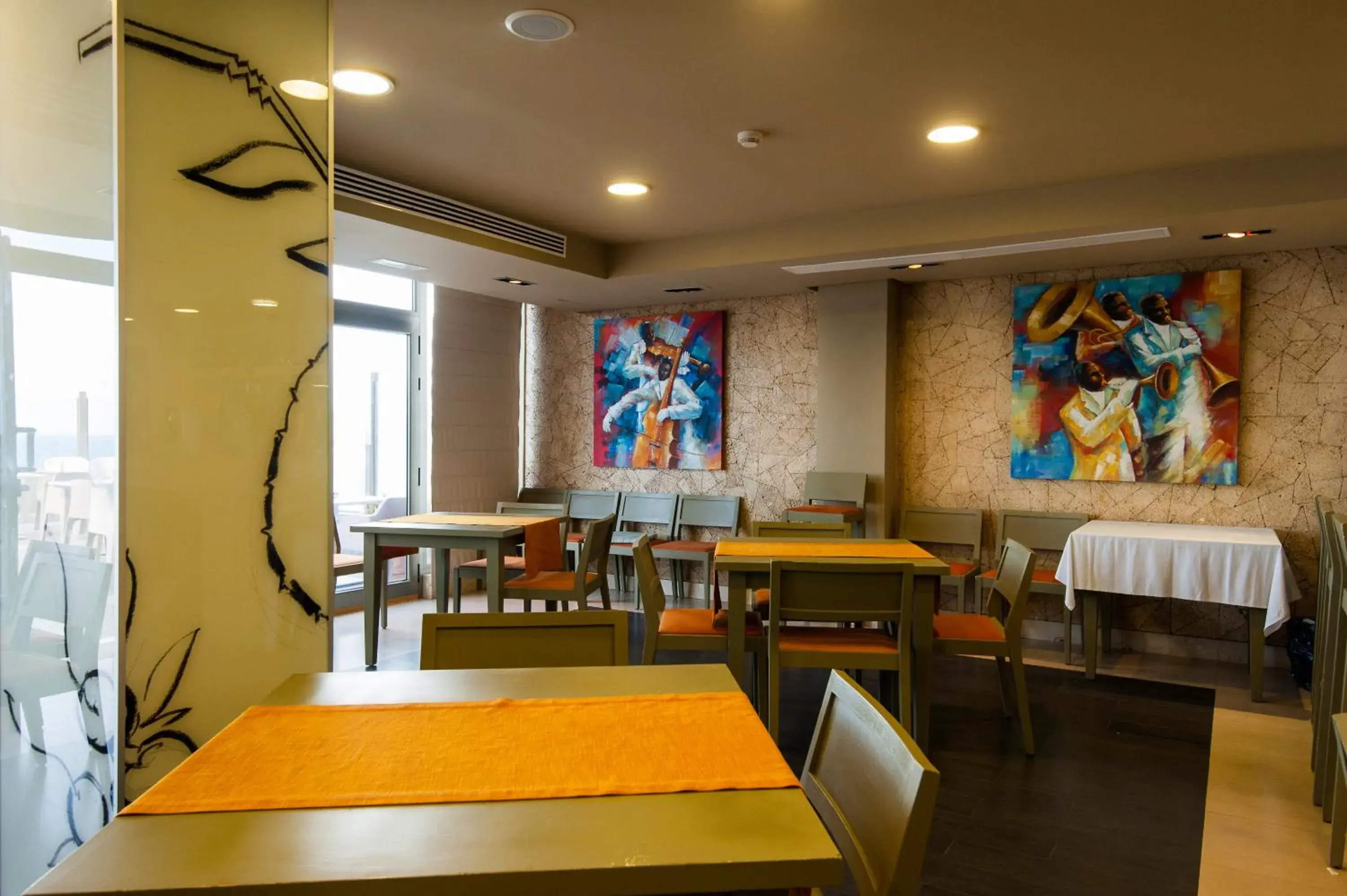 Lounge or bar, Restaurant/Places to Eat in Kn Hotel Arenas del Mar Adults Only