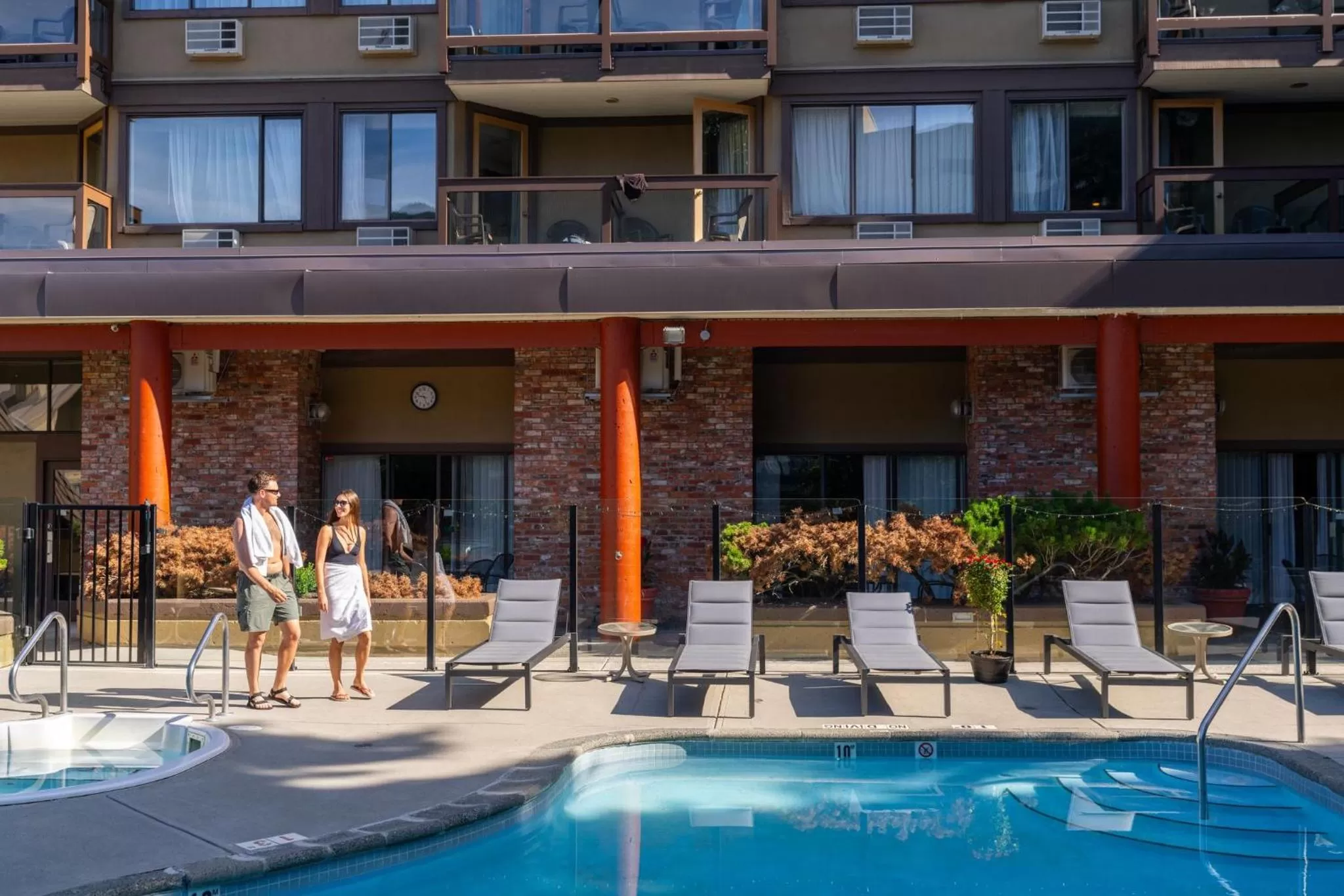 Swimming pool in Whistler Village Inn & Suites