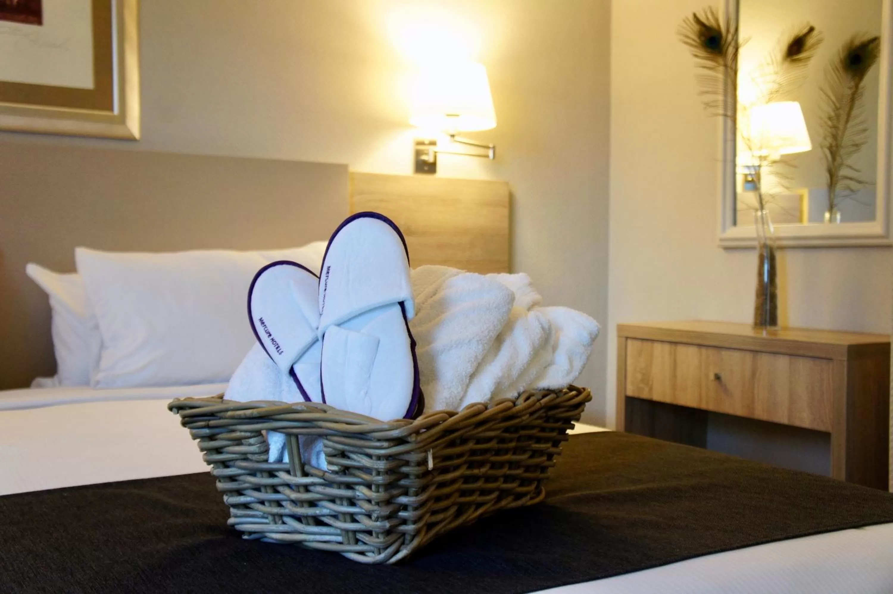 Decorative detail, Bed in Mercure Madrid Centro