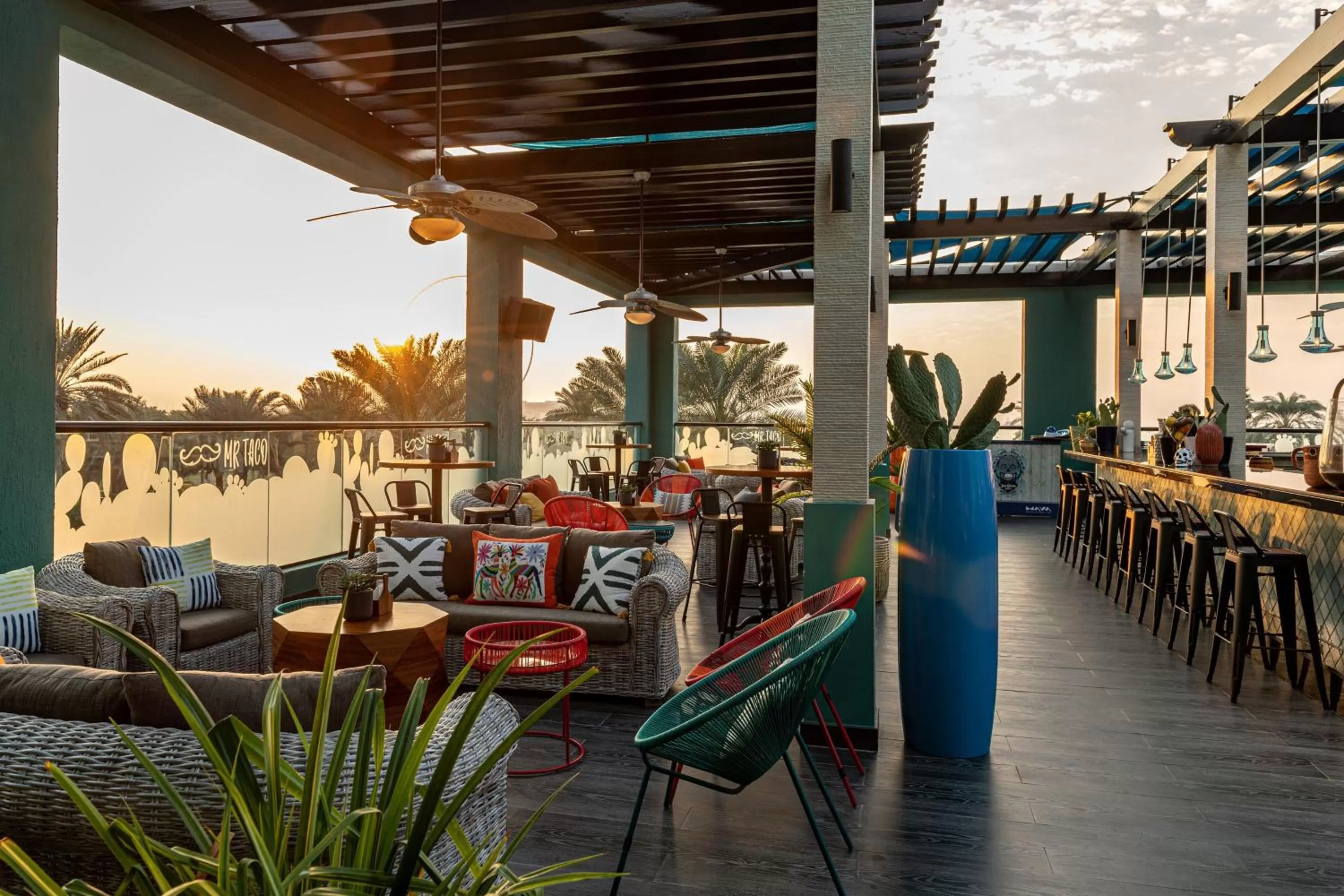 Restaurant/places to eat in Le Royal Meridien Beach Resort & Spa Dubai