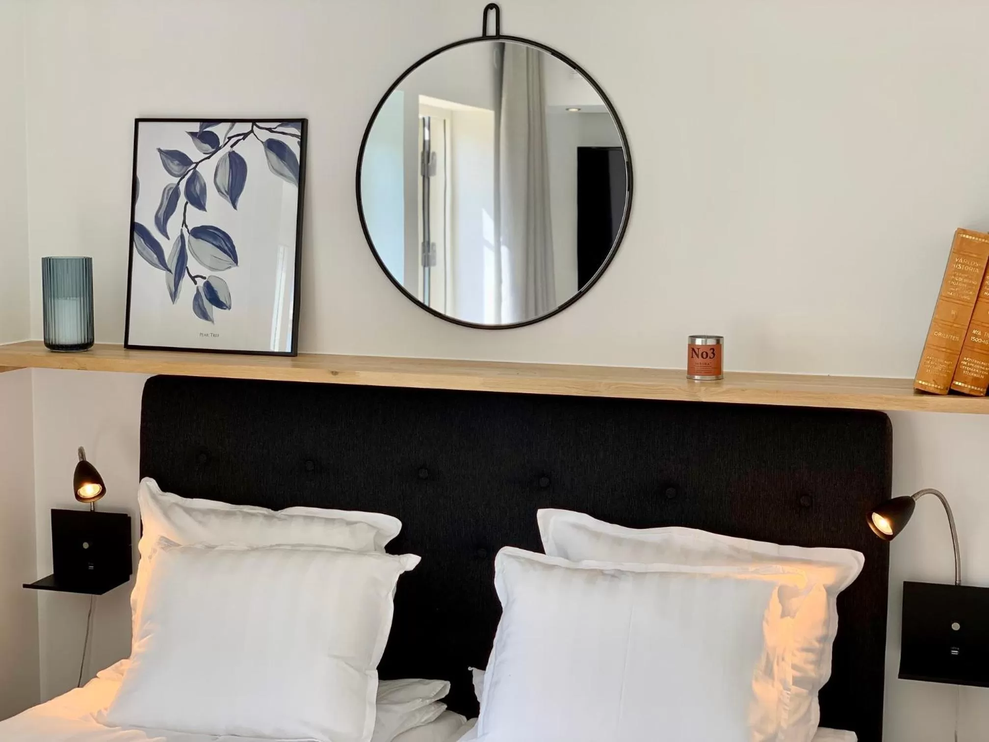 Bed in Easy Livin' Apartment Hotel