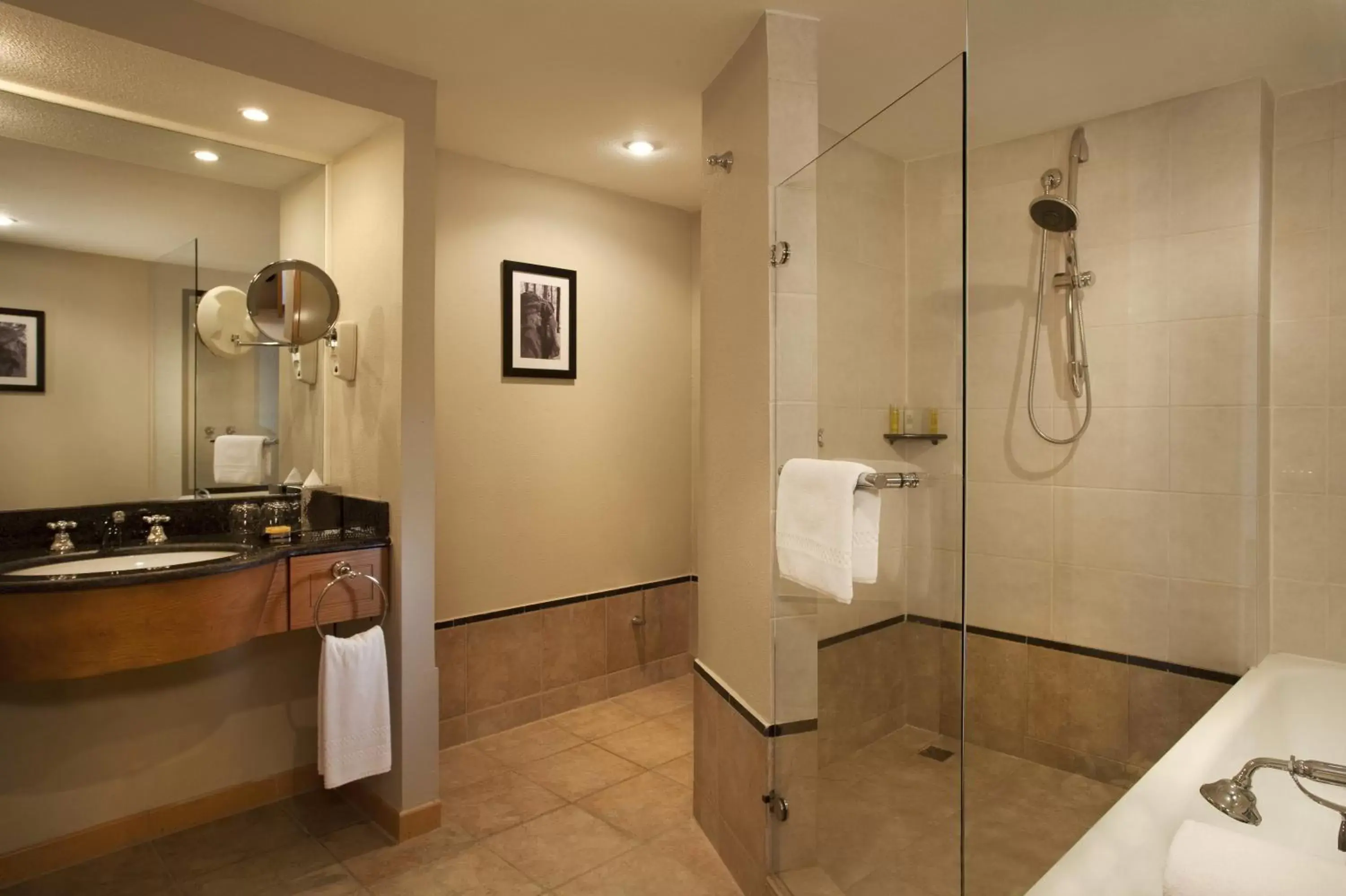 Deluxe King Room - Club Access in Hyatt Regency Bishkek Deluxe King Room - Club Access in Hyatt Regency Bishkek