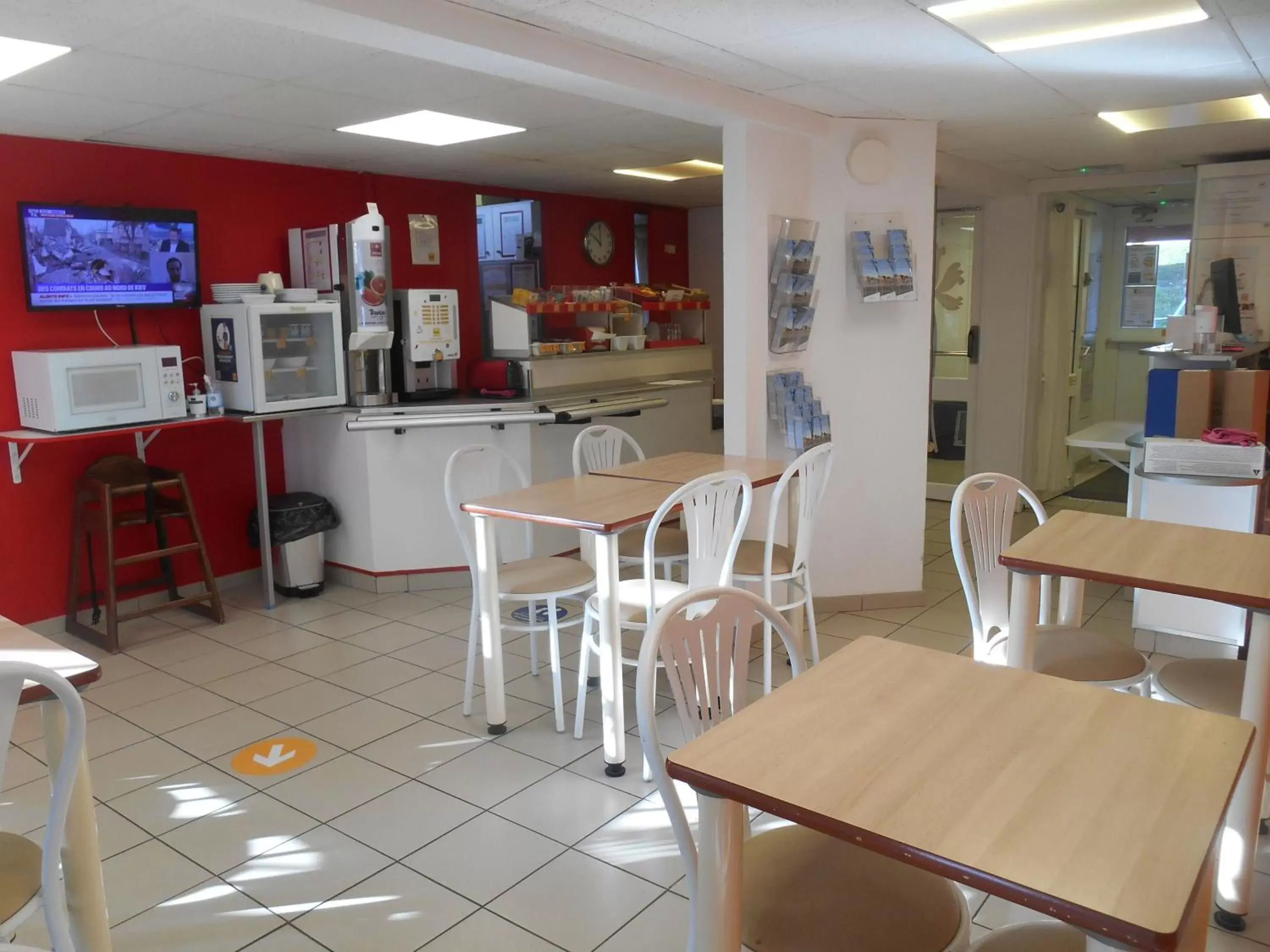 Restaurant/Places to Eat in Premiere Classe Brest Gouesnou Aeroport