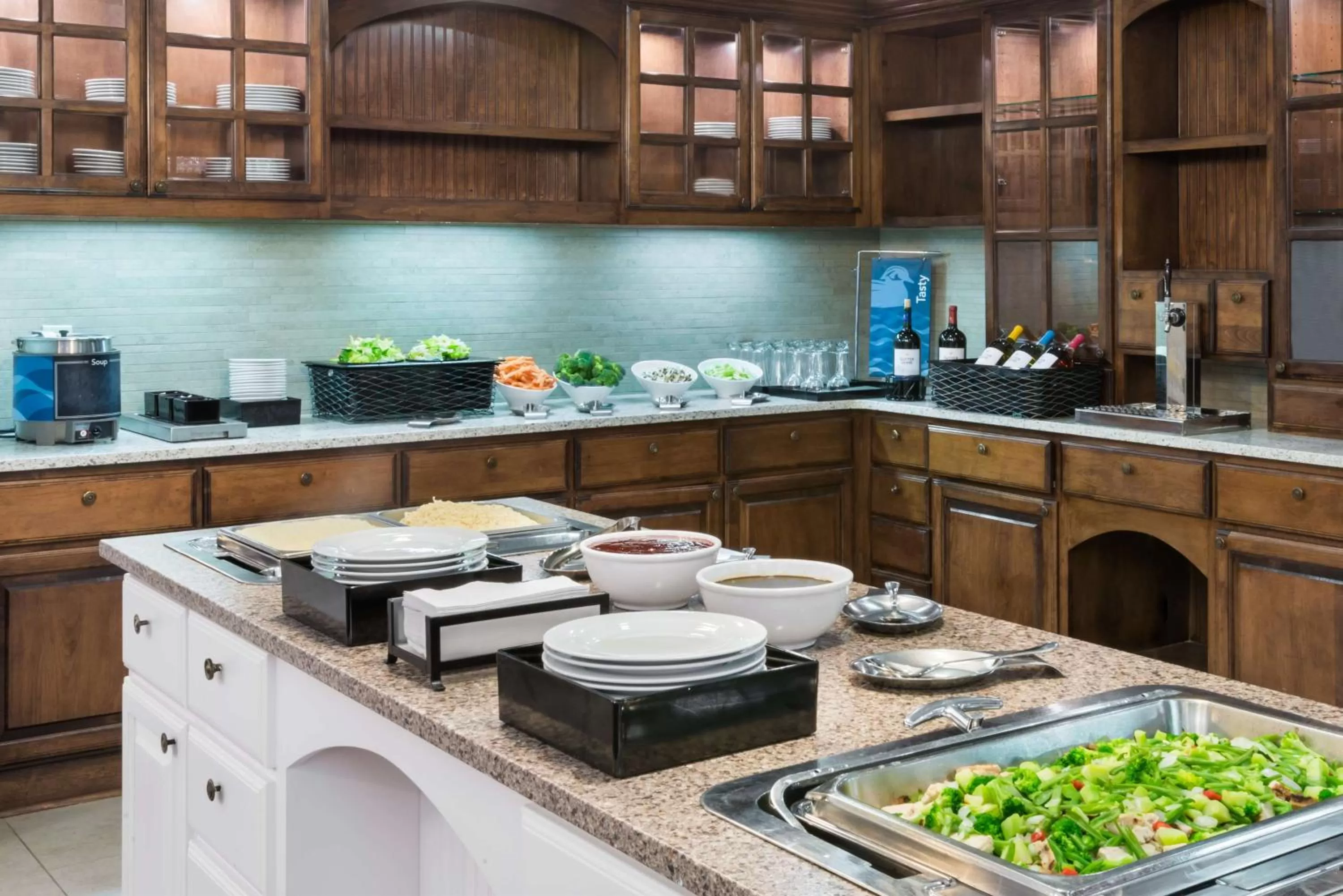 Restaurant/places to eat in Homewood Suites by Hilton Baton Rouge