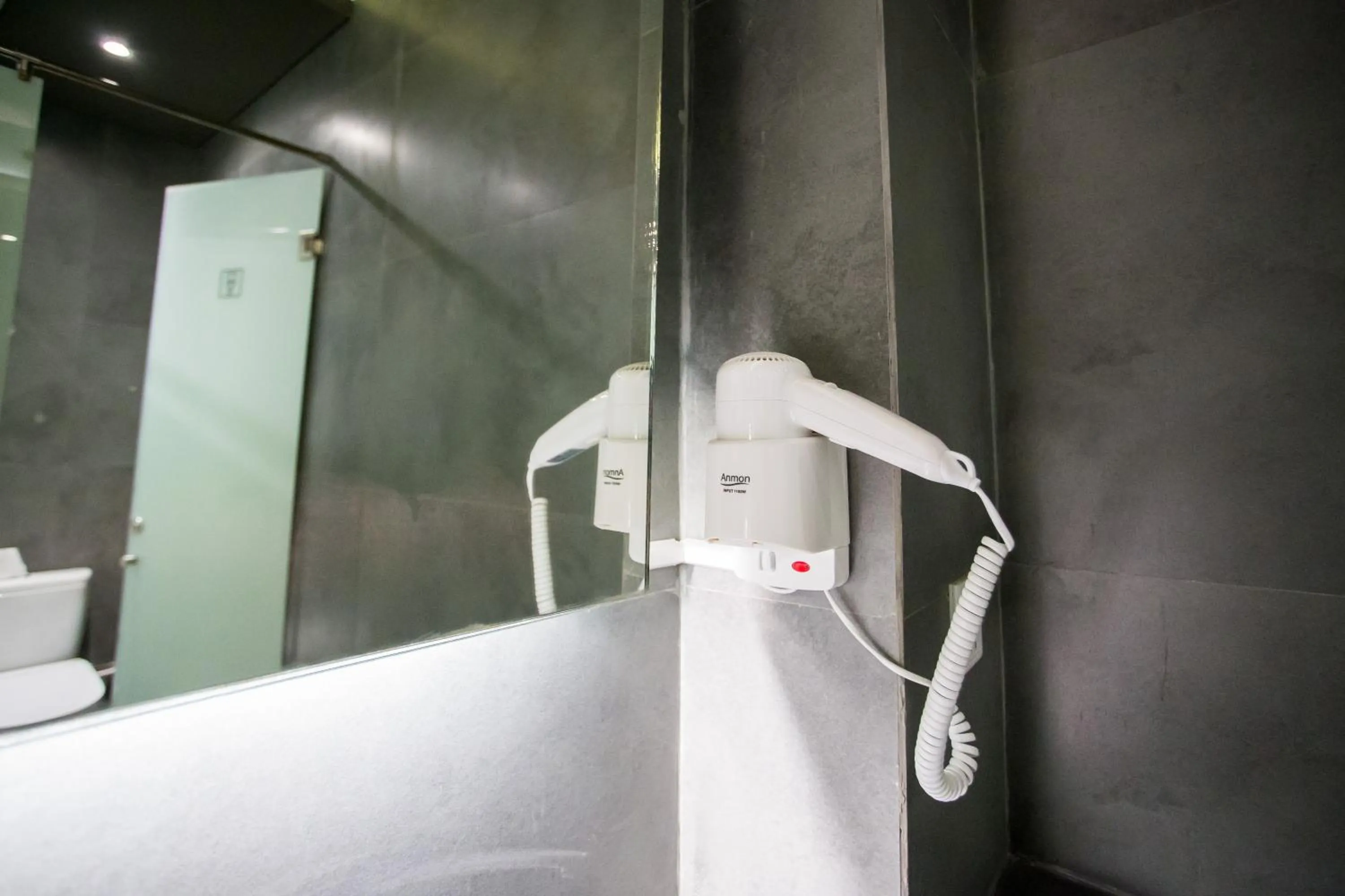 Toilet in H-ostel Bali