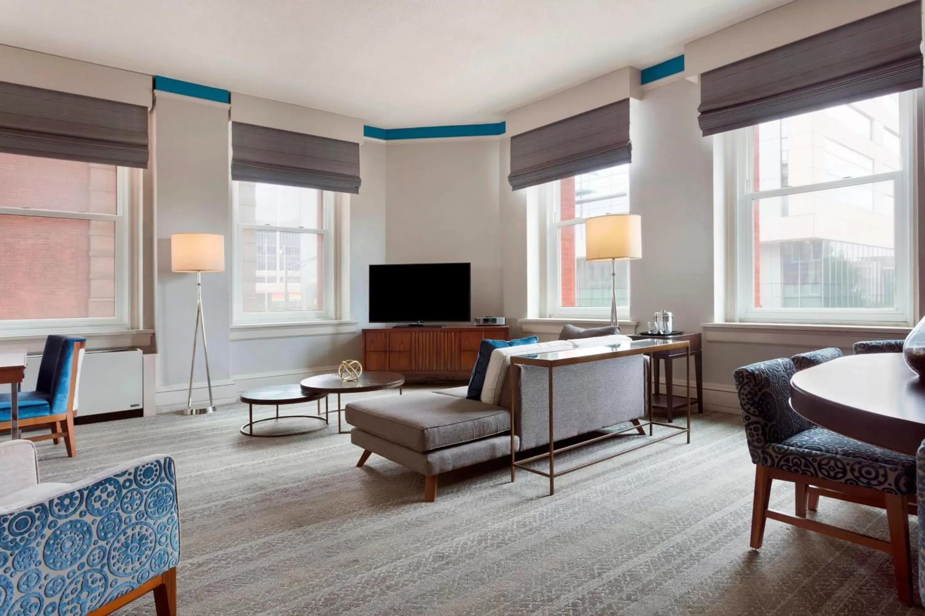 Living room, Seating Area in The Westin Great Southern Columbus