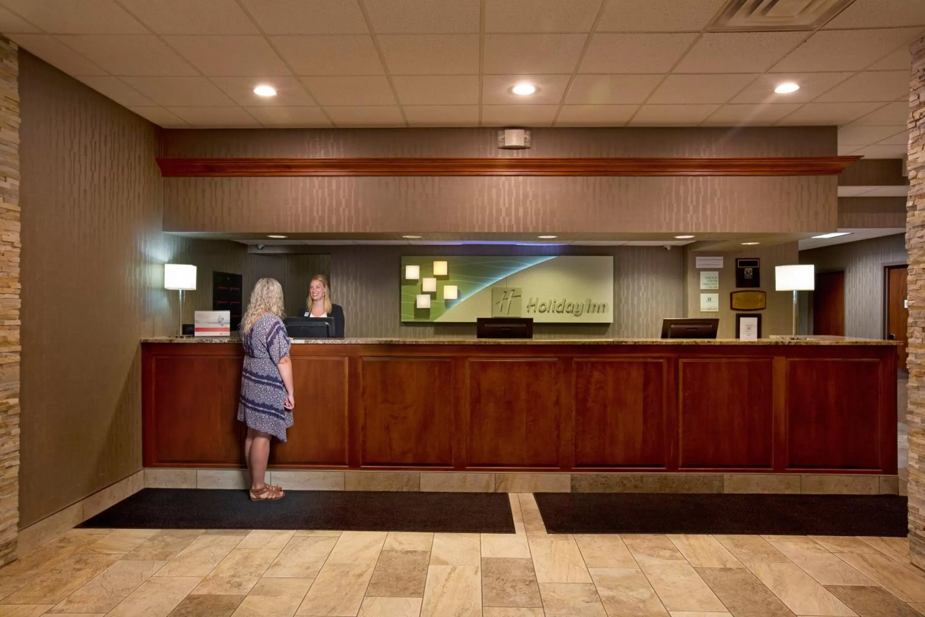 Property building, Lobby/Reception in Holiday Inn Sioux Falls-City Center, an IHG Hotel