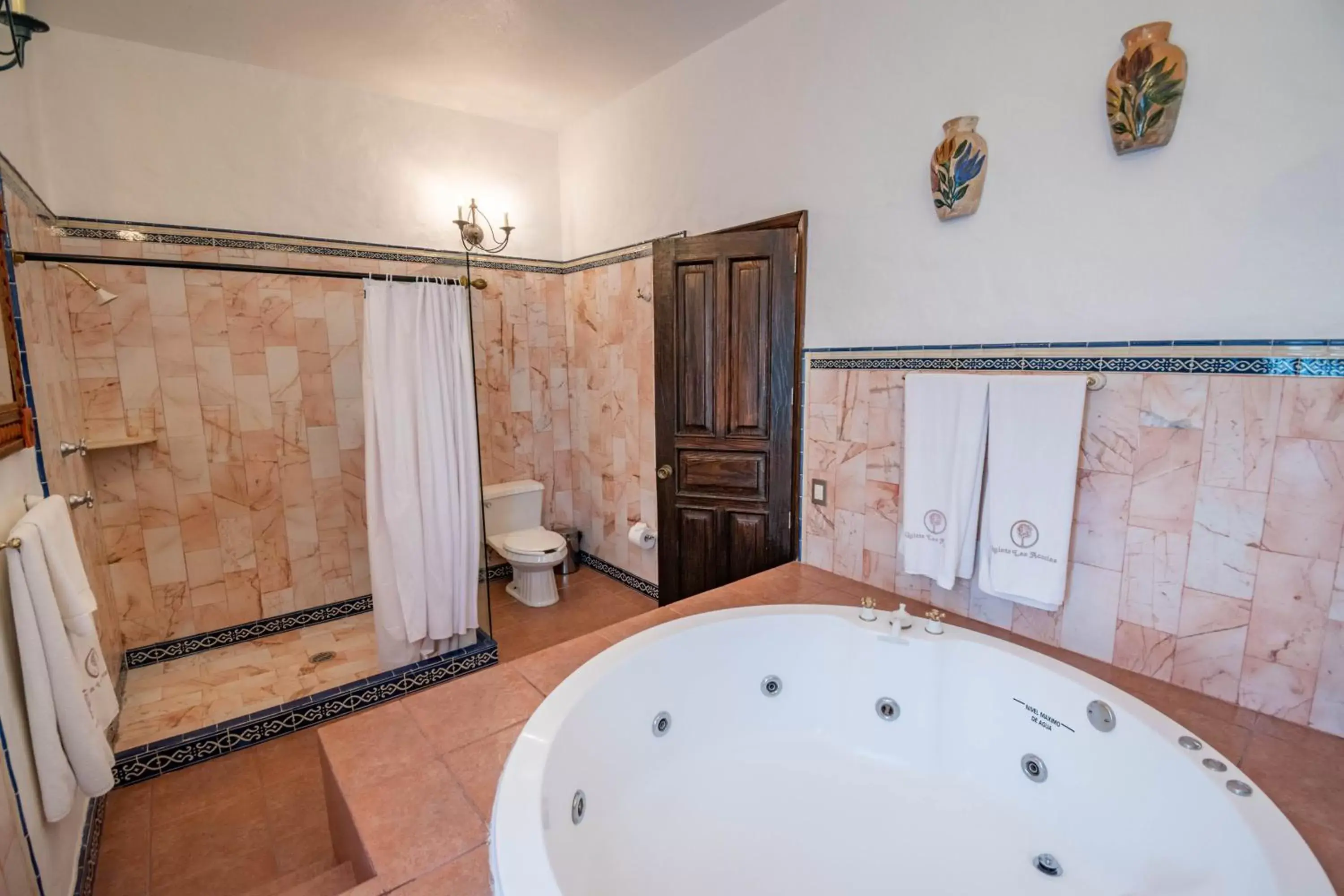 Shower, Bathroom in Quinta Las Acacias Hotel Boutique