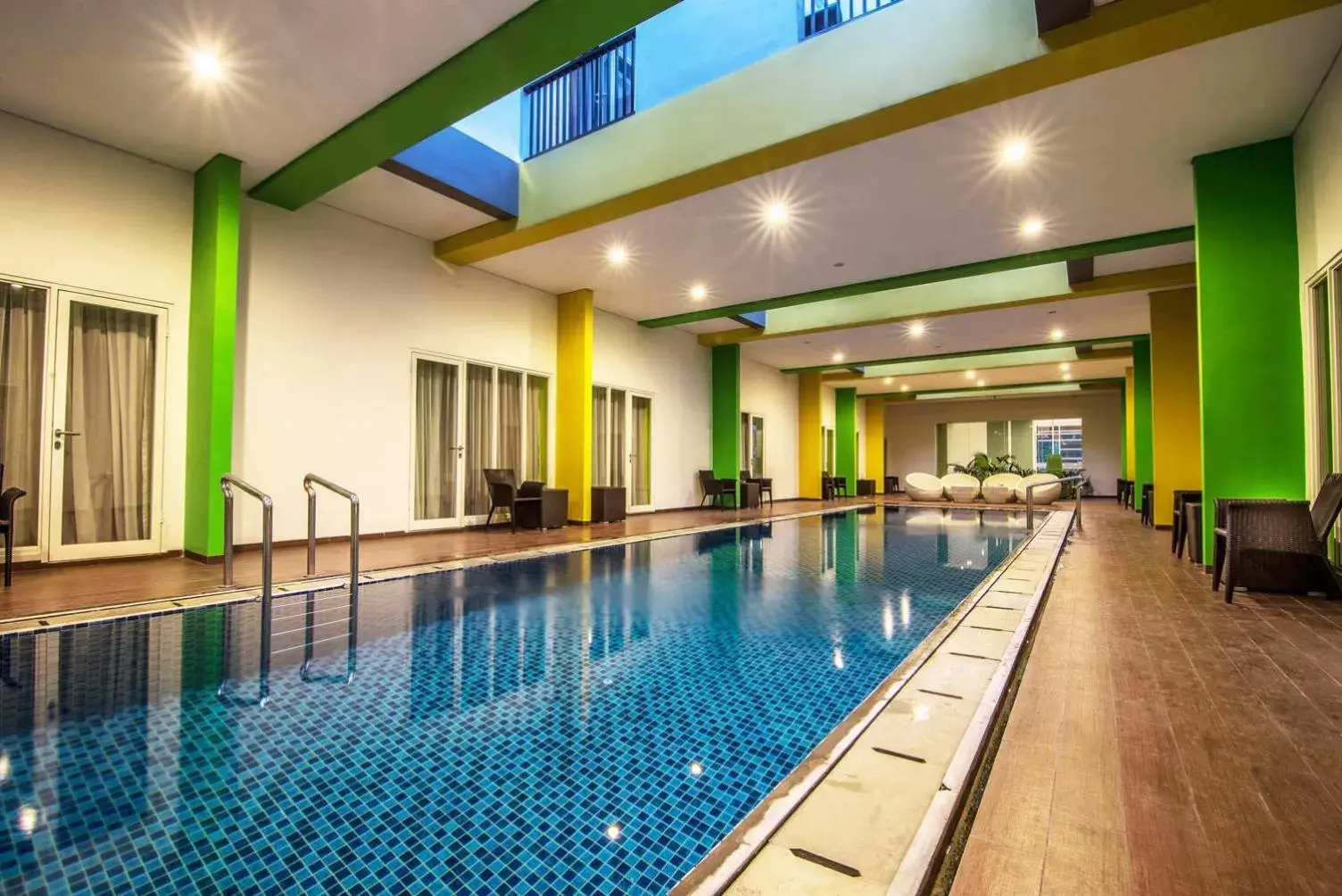 Swimming Pool in MaxOneHotels at Resort Makassar