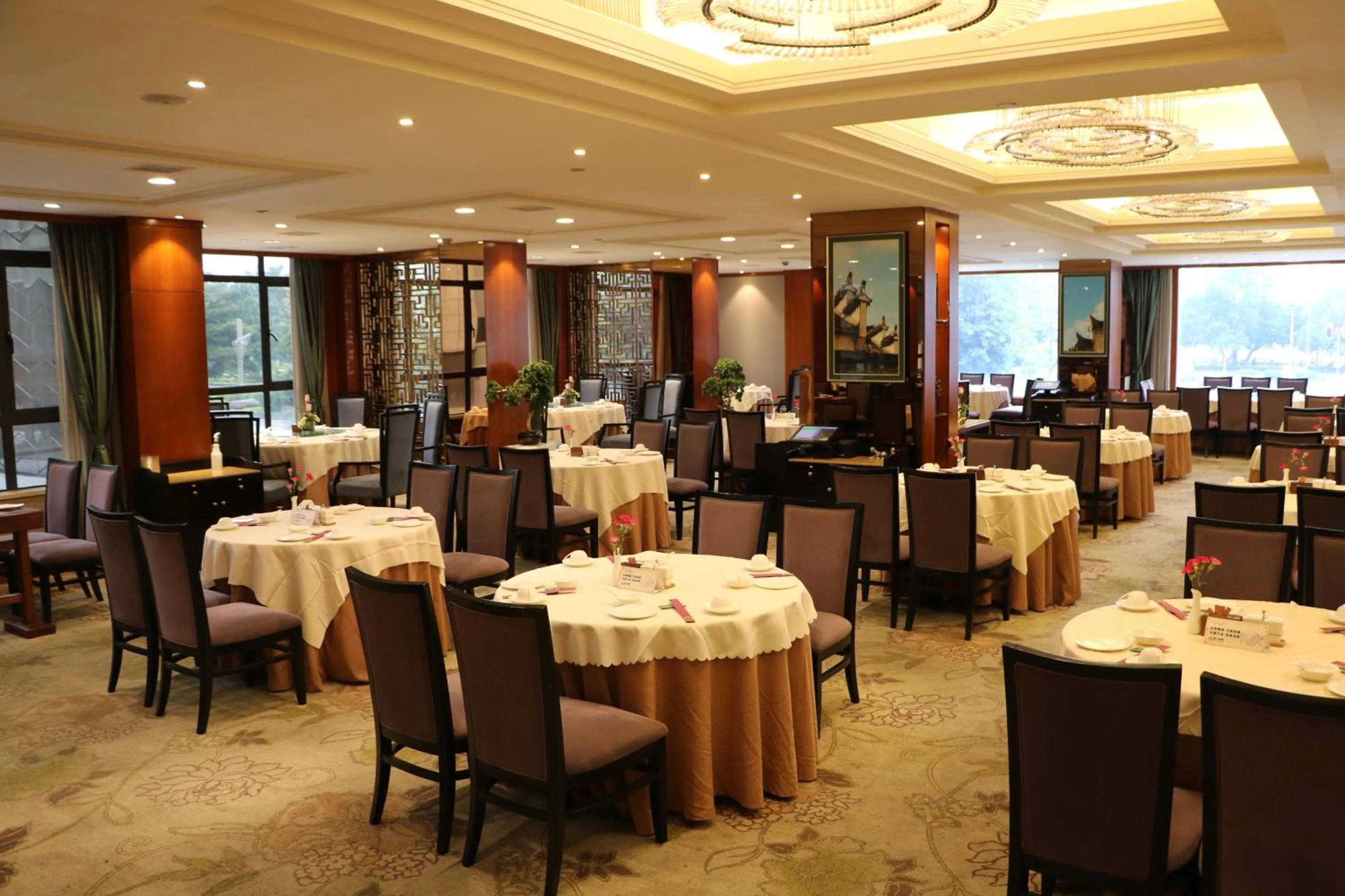 Restaurant/places to eat in Rongjiang Hotel