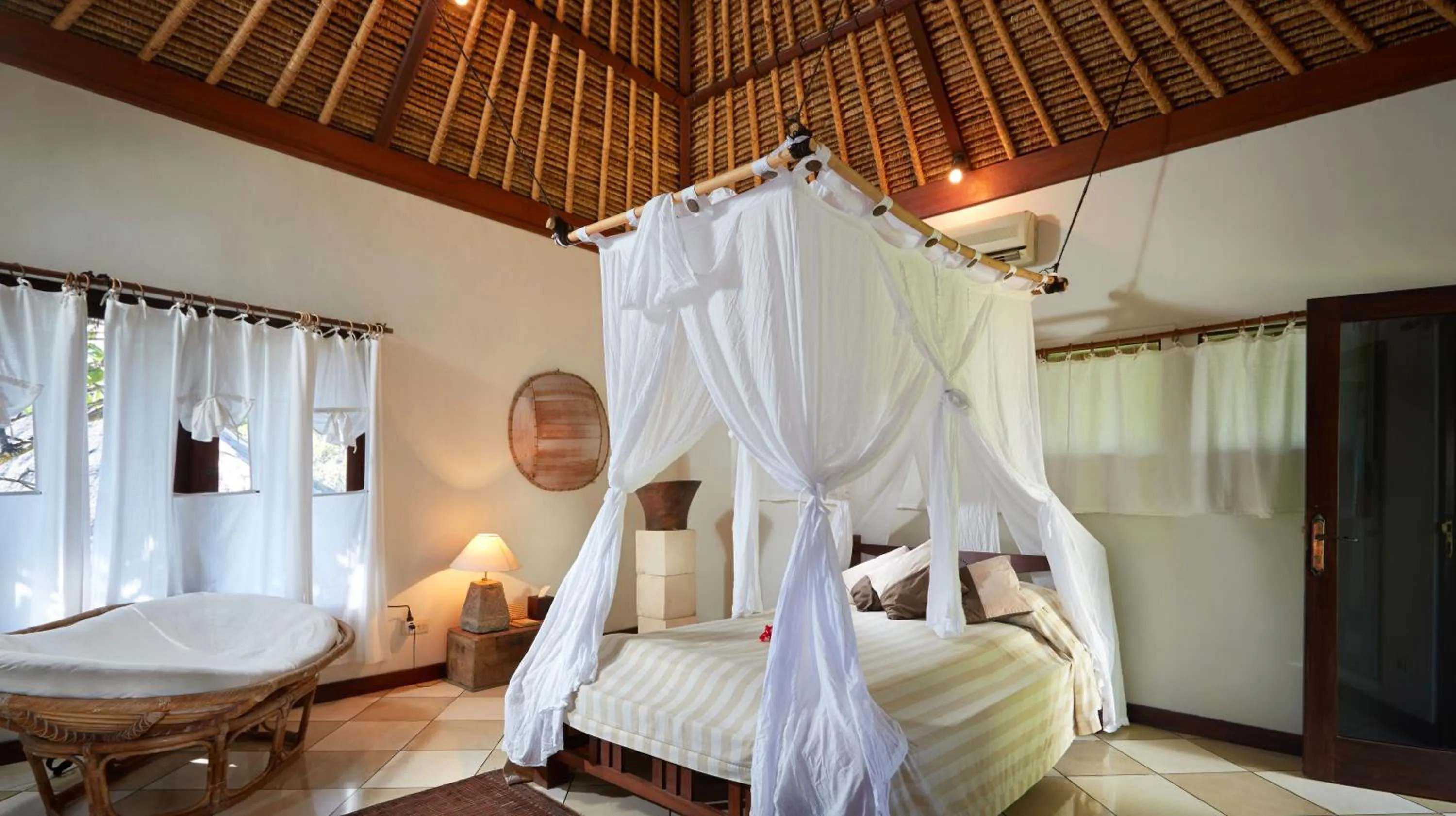 Bed in Visakha Sanur by Puri Signatures