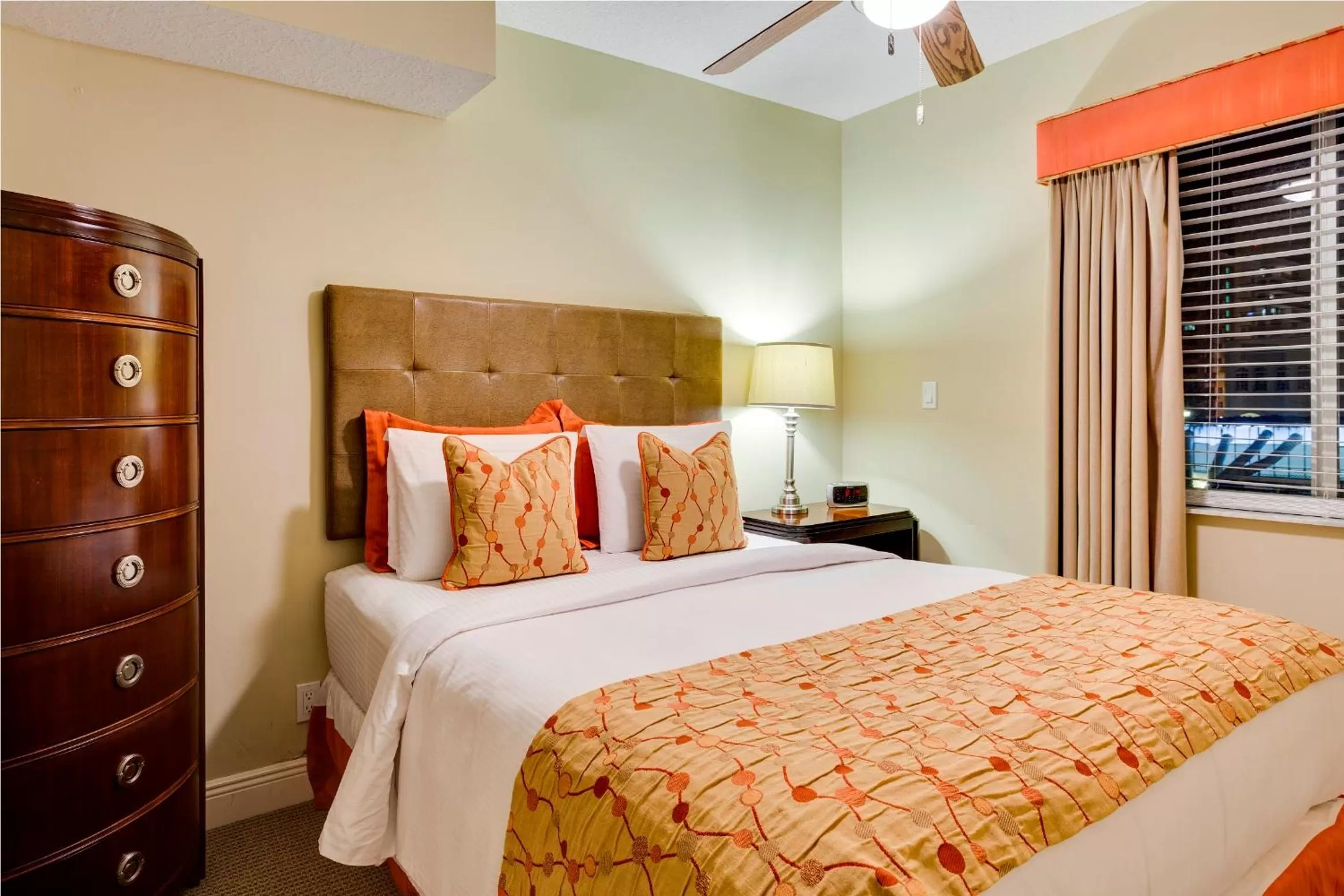 Bedroom, Bed in Sun Harbour Boutique Hotel