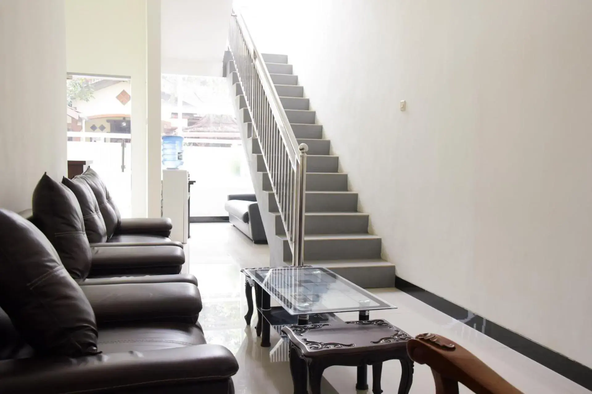 Lobby or reception in RedDoorz near GOR Satria Purwokerto Lobby or reception in RedDoorz near GOR Satria Purwokerto