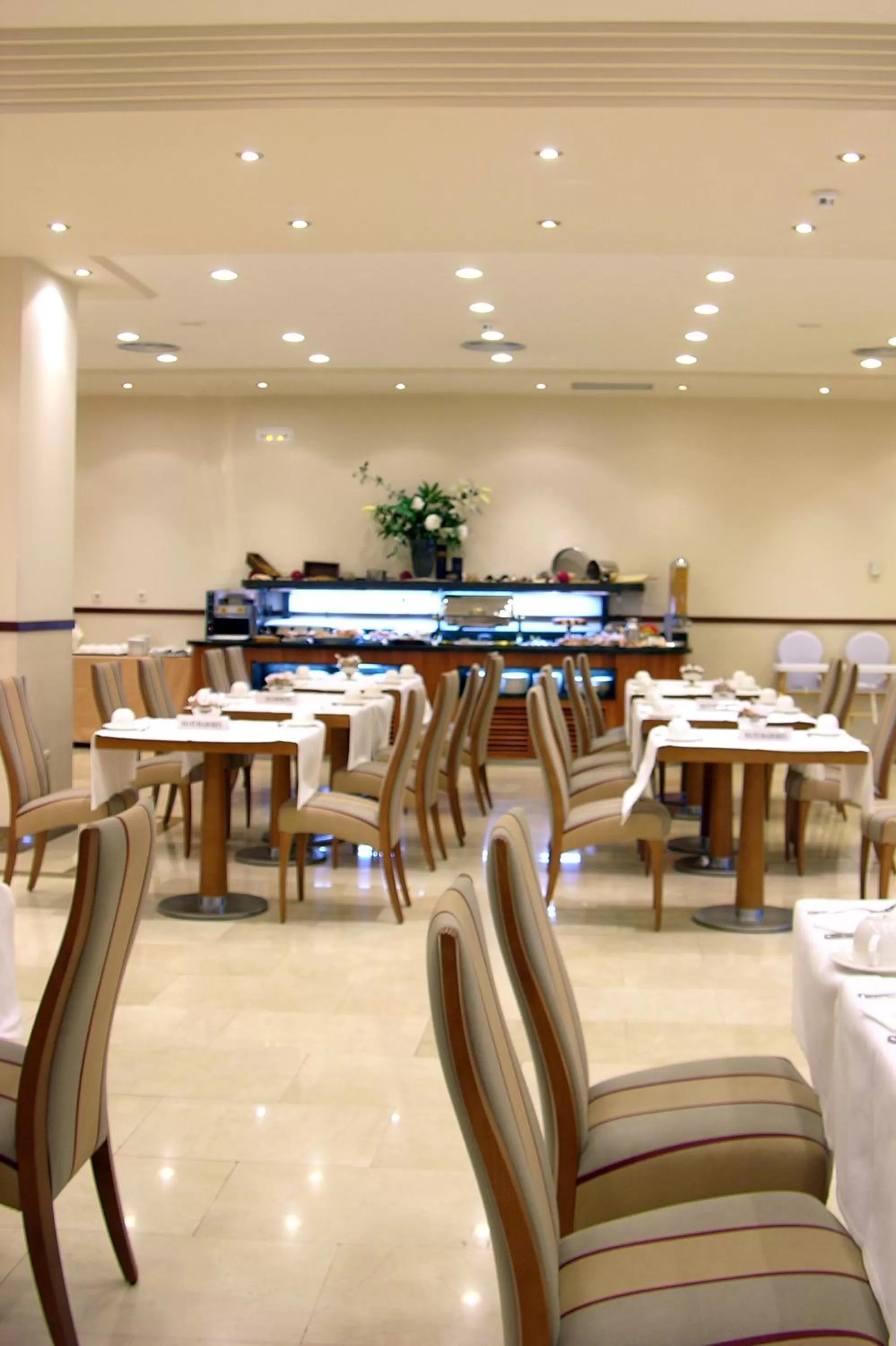 Restaurant/places to eat in Vincci Ciudad de Salamanca