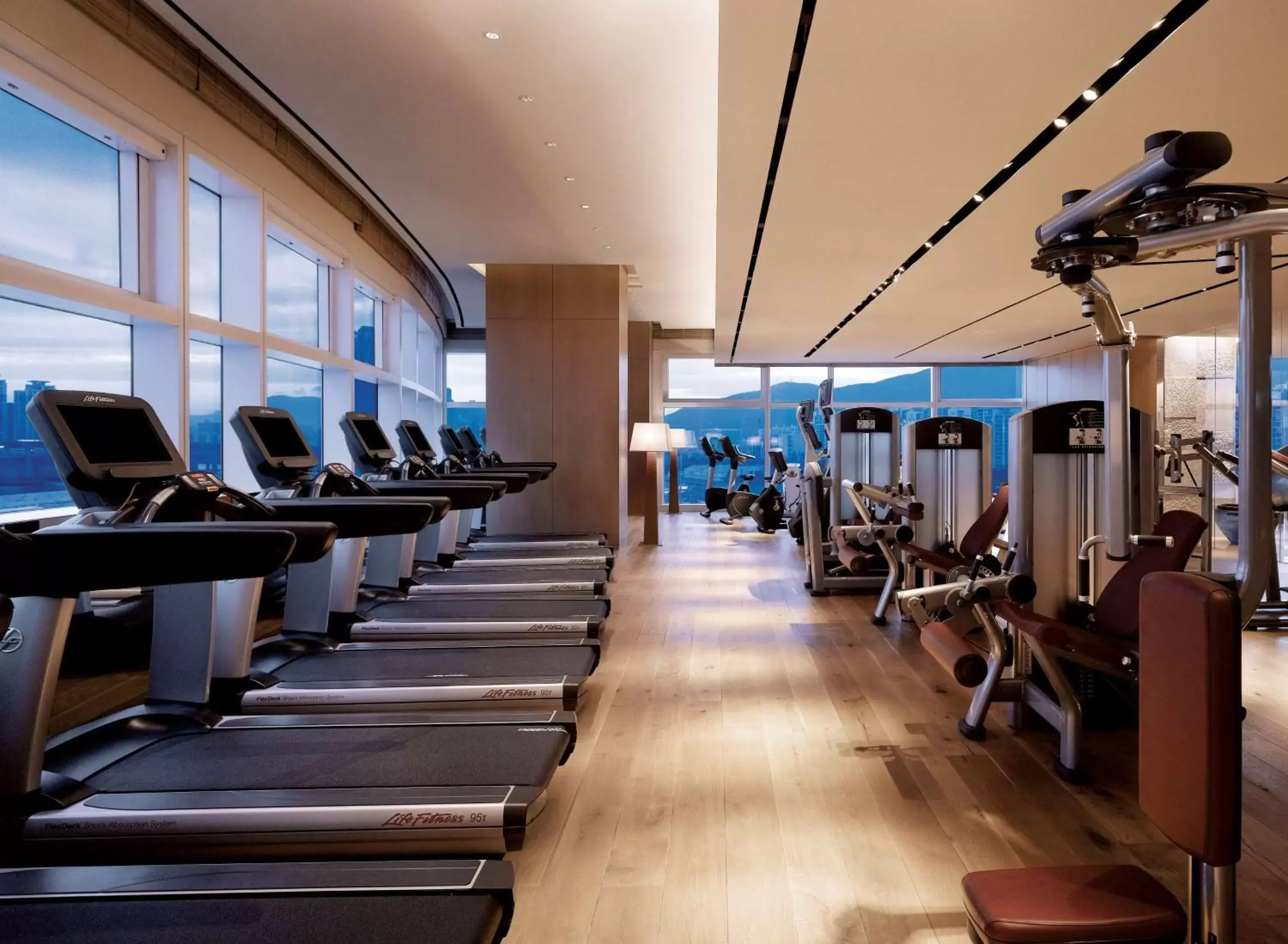 Fitness centre/facilities in Park Hyatt Busan