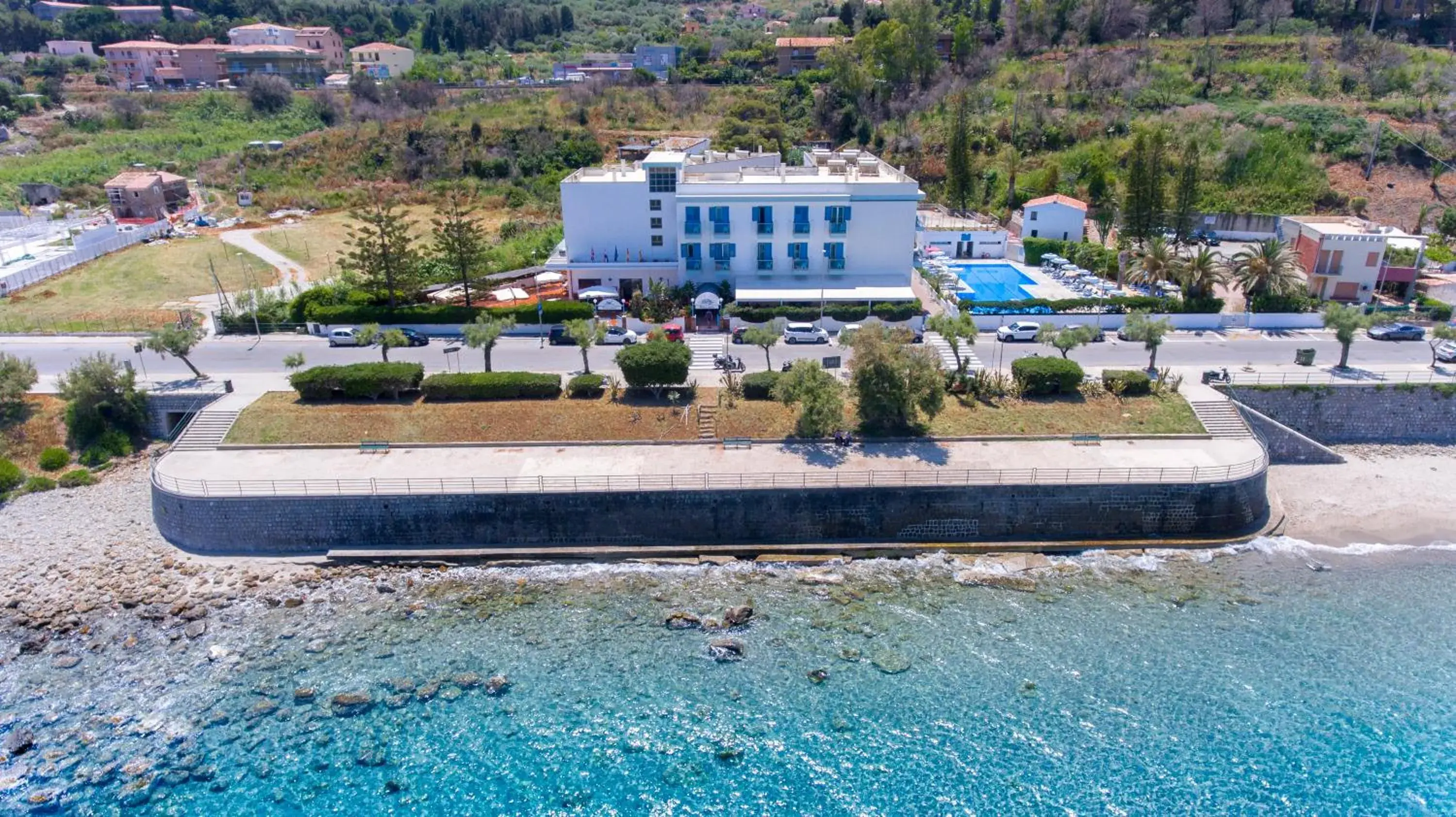 Bird's eye view, Bird's-eye View in Hotel Tourist