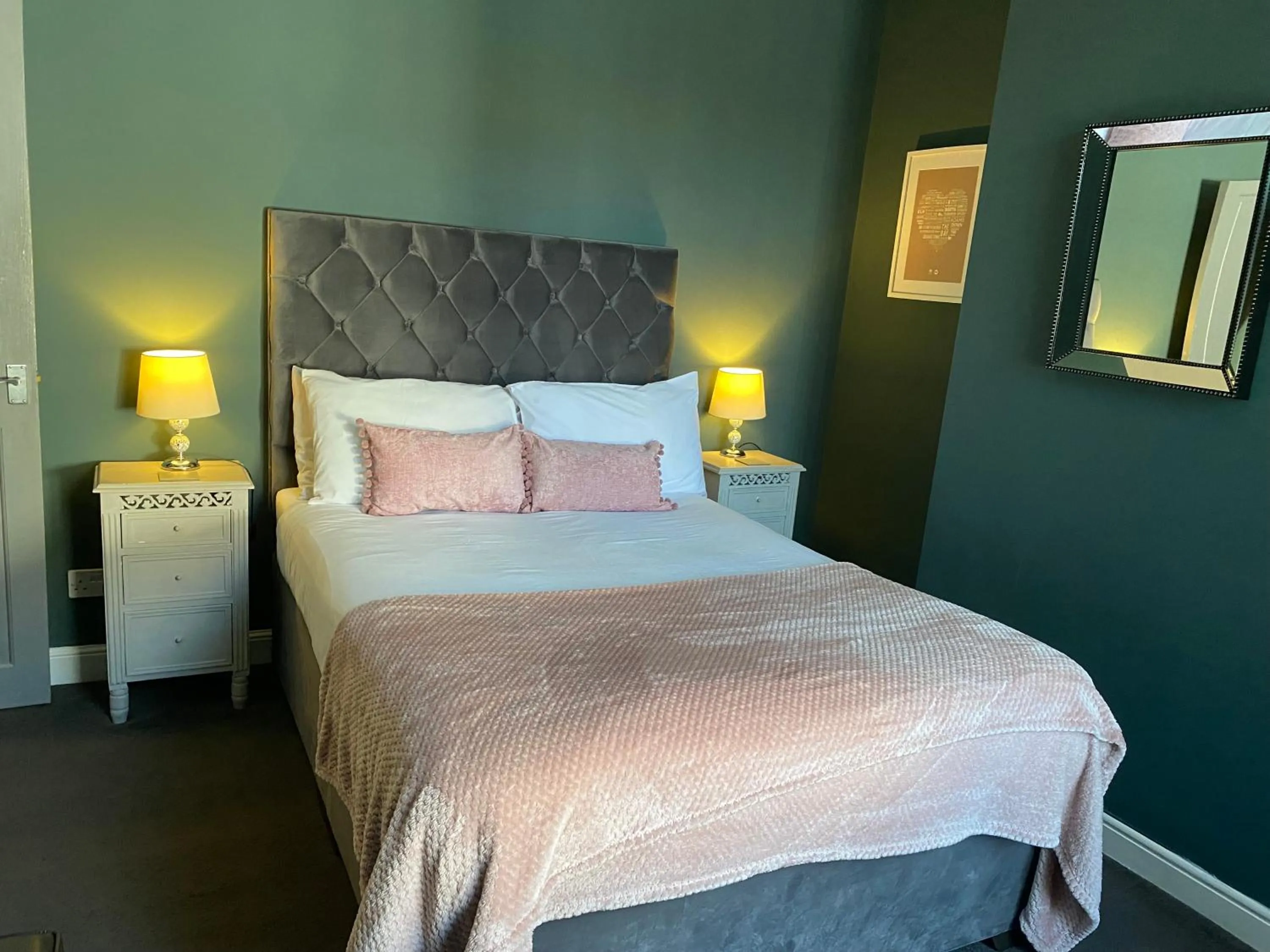 Bedroom in Inn Cardiff