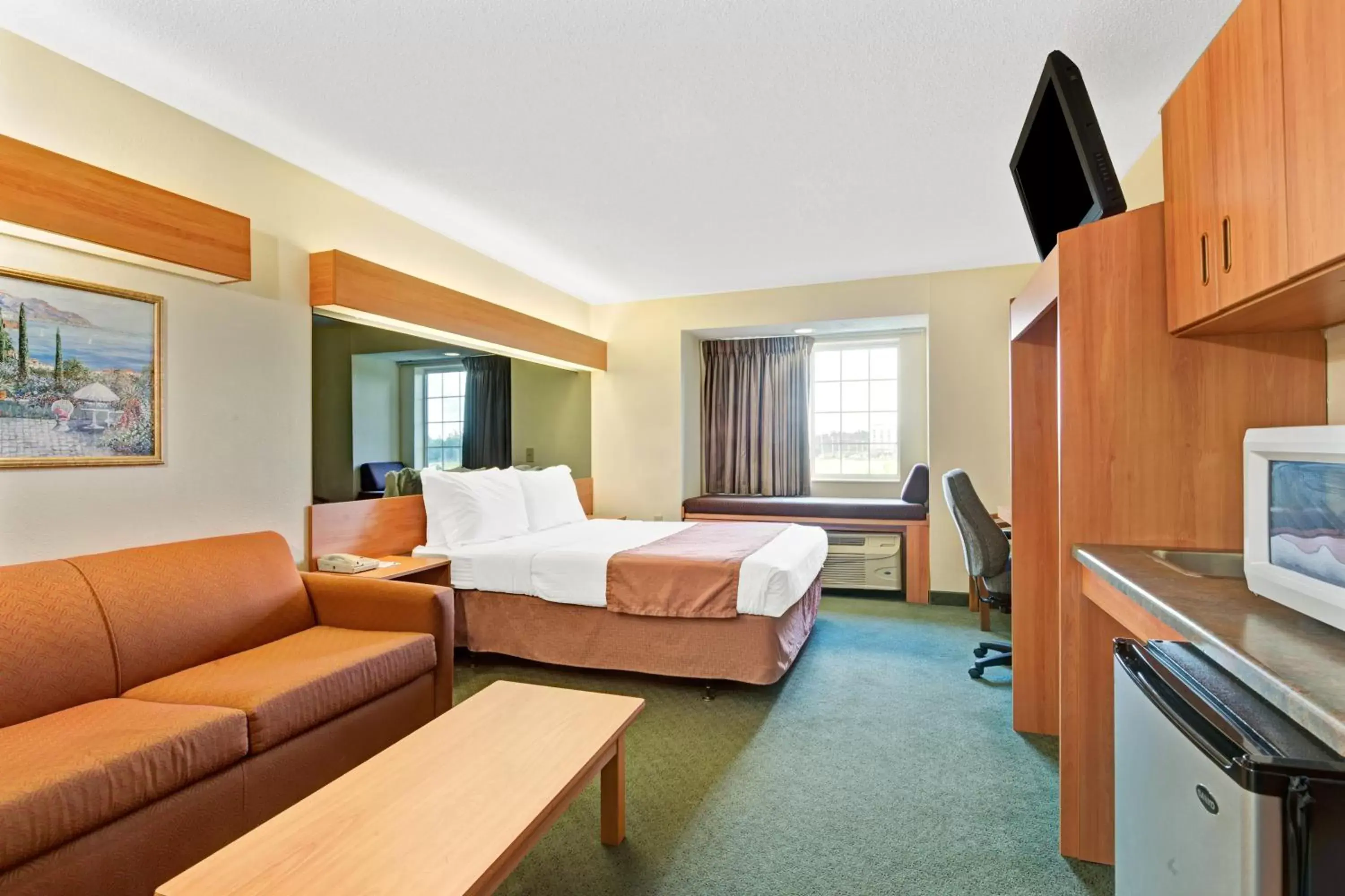 Superior Queen Room - Disability Access/Non-Smoking in Microtel Inn and Suites by Wyndham - Cordova